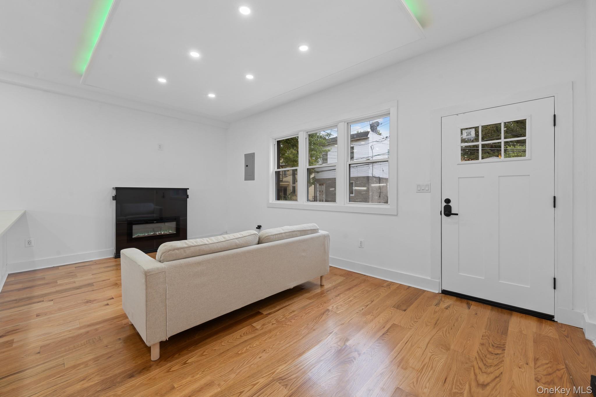 #15 photo, 110 Walnut Street, Forest Hills , NY 11375