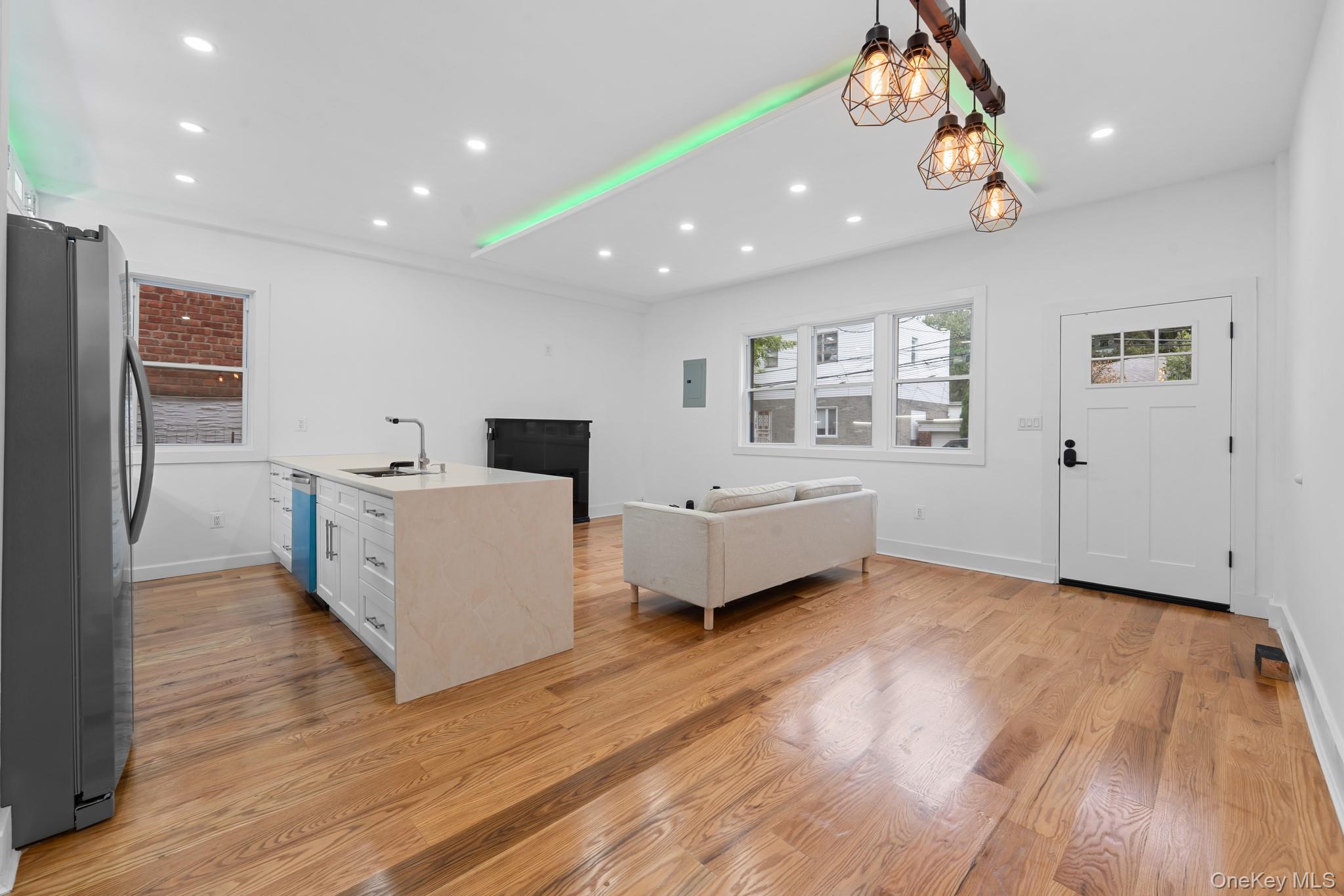 #6 photo, 110 Walnut Street, Forest Hills , NY 11375