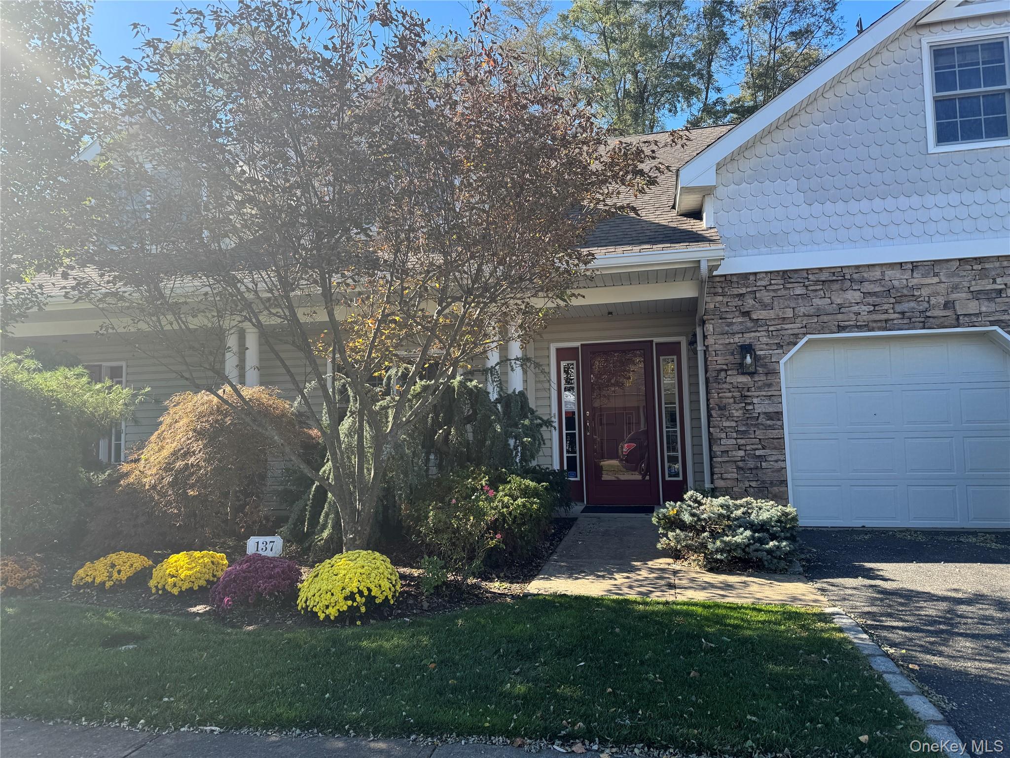 #1 photo, 137 Pond View Drive, ナッソー郡 Port Washington , NY 11050