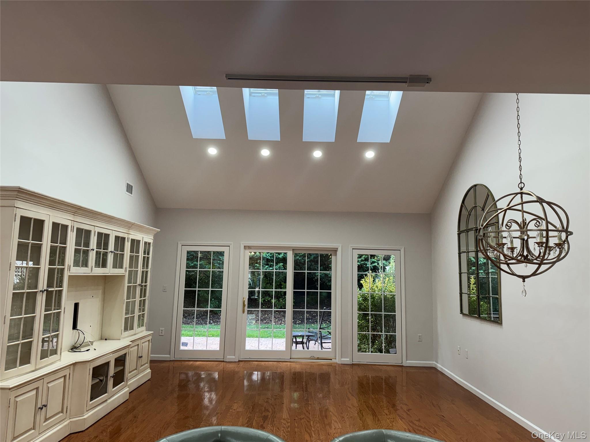 #4 photo, 137 Pond View Drive, ナッソー郡 Port Washington , NY 11050