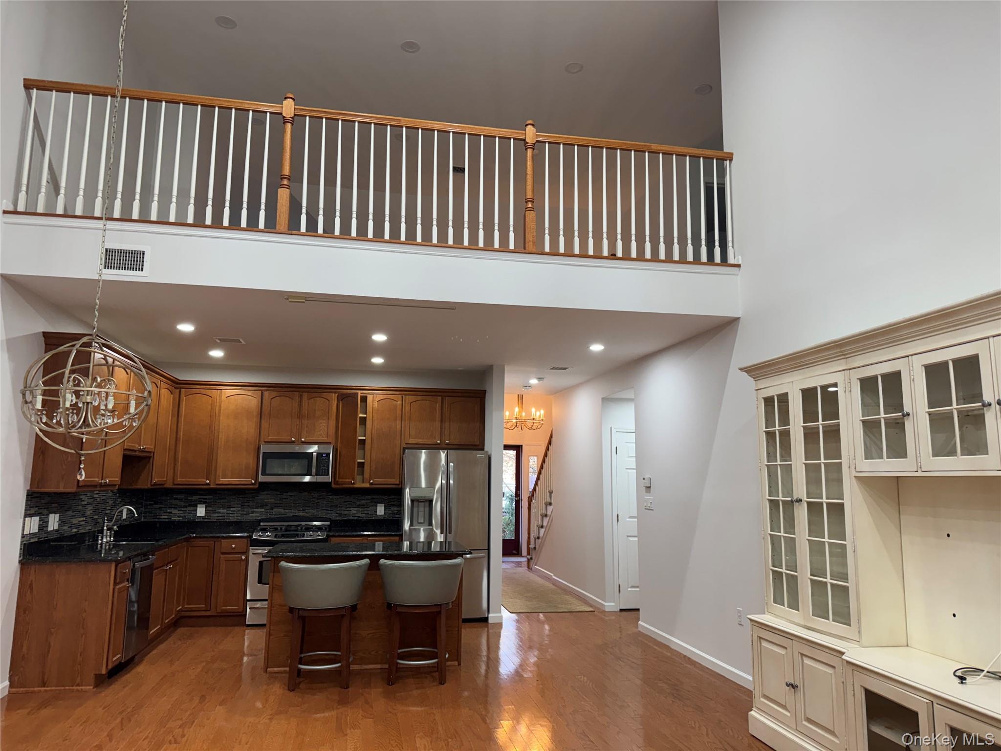 #5 photo, 137 Pond View Drive, ナッソー郡 Port Washington , NY 11050