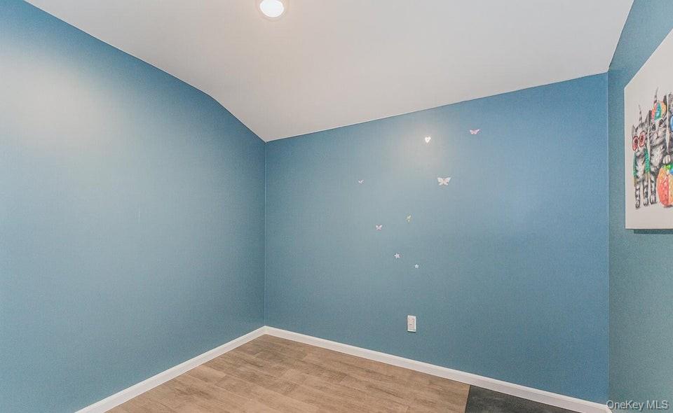 #7 photo, 566 Buchanan Avenue, Staten Island , NY 10314