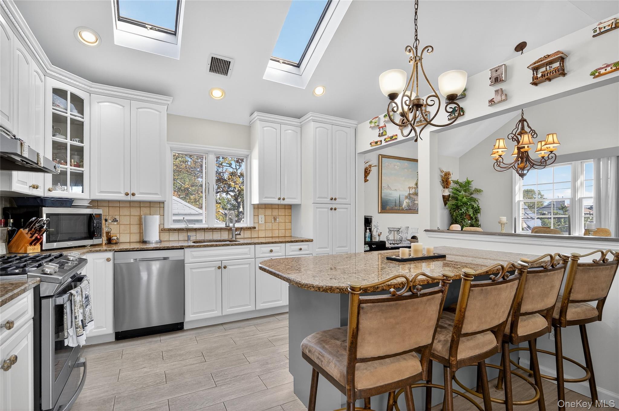 #8 photo, 2501 Lancaster Street, East Meadow , NY 11554