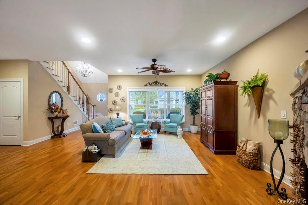 #15 photo, 4 Haverton Court, サフォーク郡 Riverhead , NY 11901