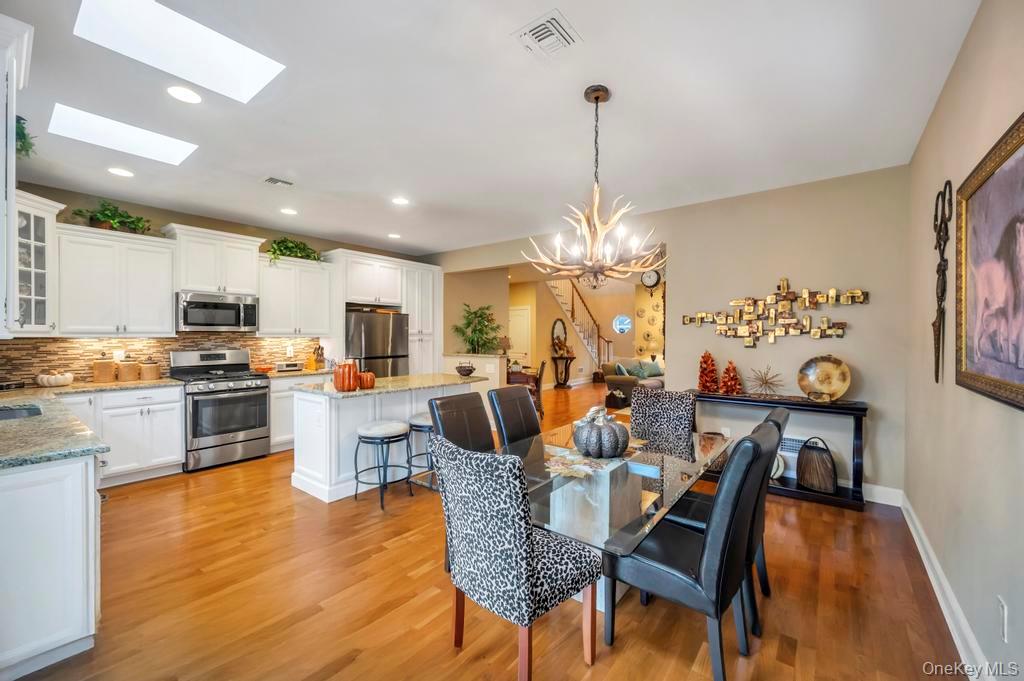 #19 photo, 4 Haverton Court, サフォーク郡 Riverhead , NY 11901