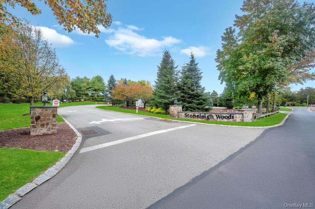 #3 photo, 4 Haverton Court, サフォーク郡 Riverhead , NY 11901