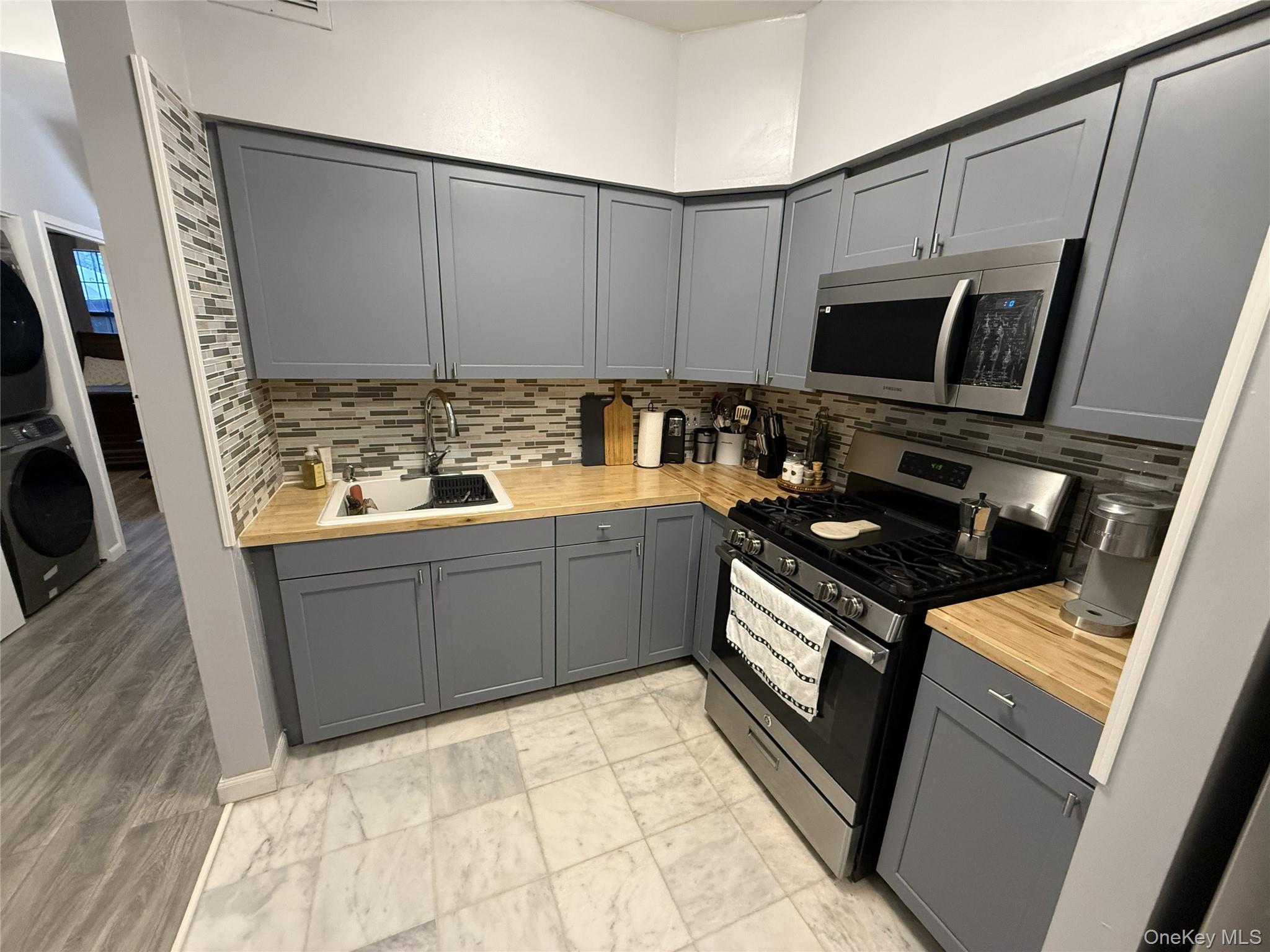 #4 photo, 523 E 156th Street, ブロンクス区 Bronx , NY 10455