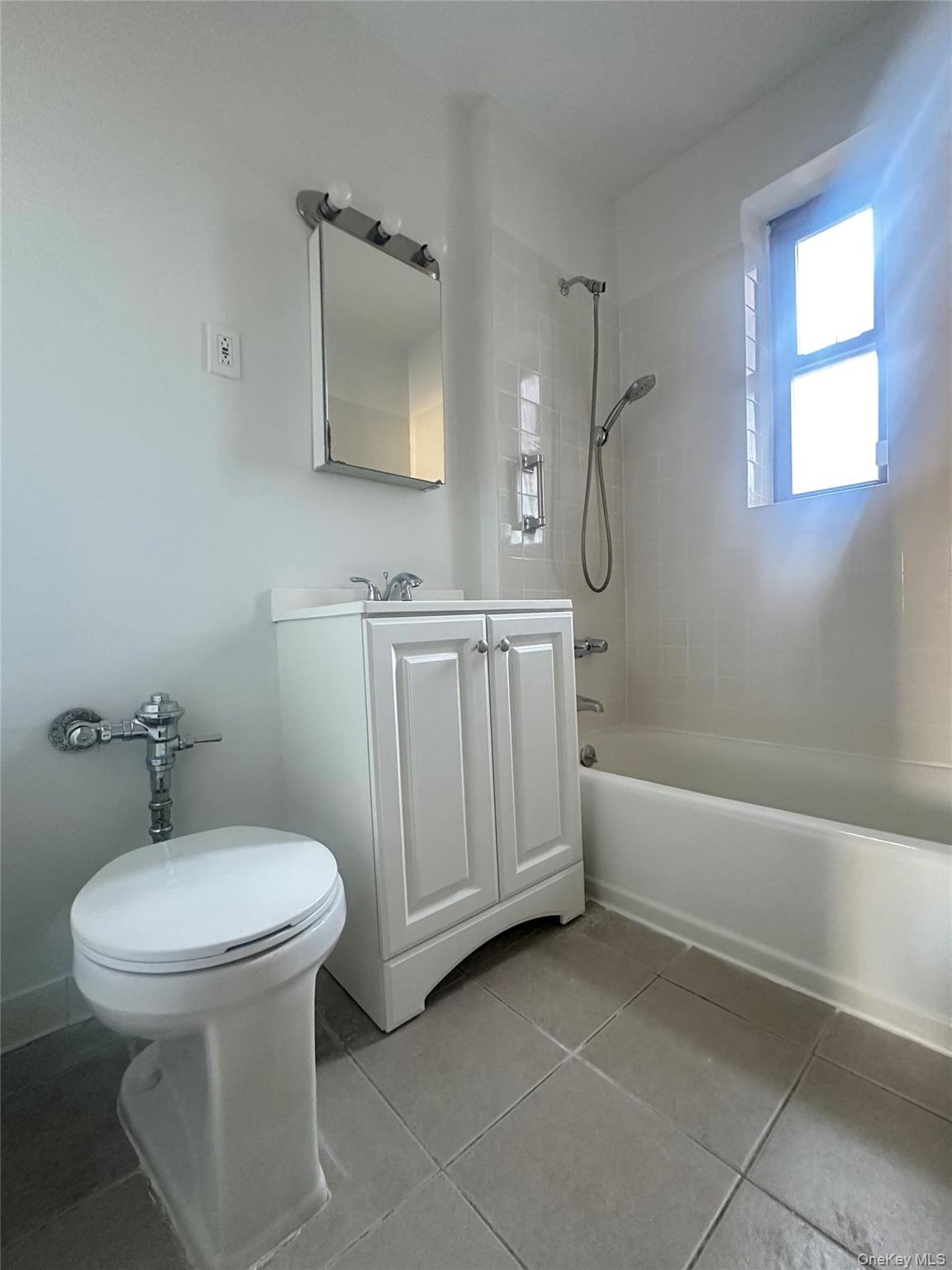 #7 photo, 143-50 Hoover Avenue, クイーンズ区 Briarwood , NY 11435