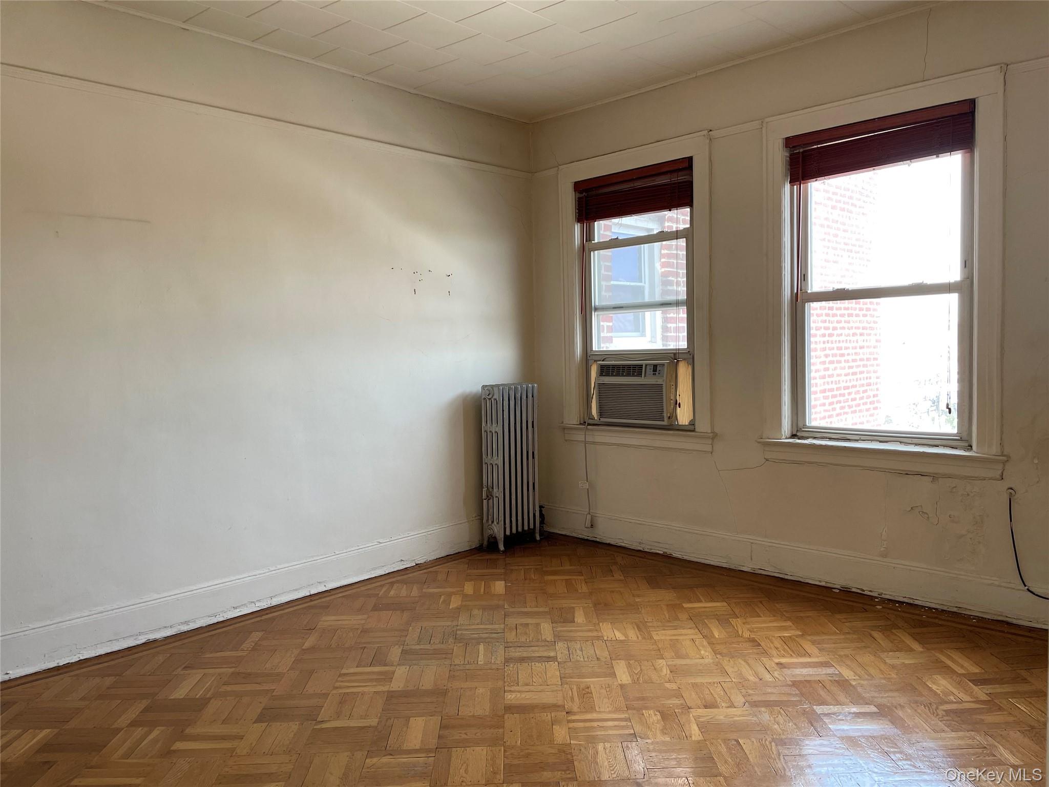 #15 photo, 70-03 52nd Avenue, Maspeth , NY 11378