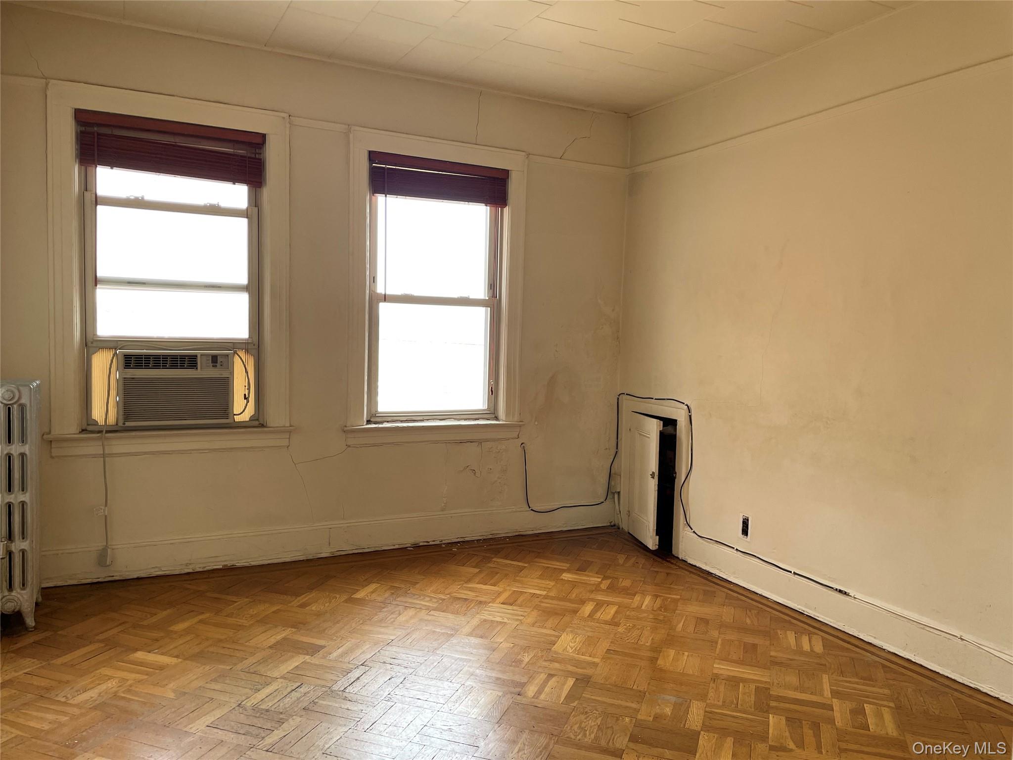 #16 photo, 70-03 52nd Avenue, Maspeth , NY 11378