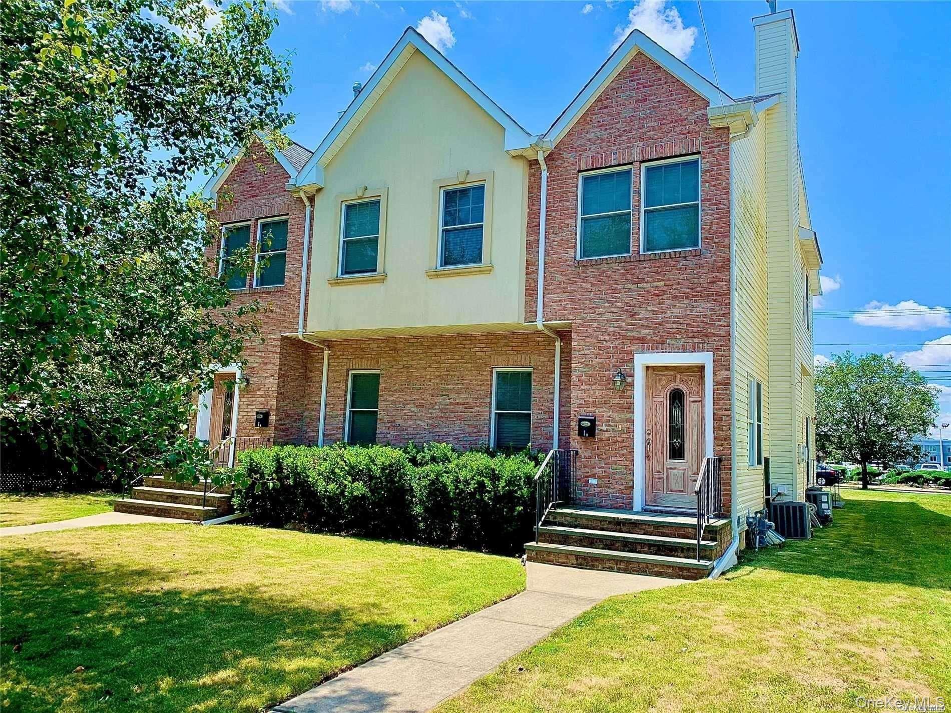 #1 photo, 1 Owen Street, ナッソー郡 Westbury , NY 11590