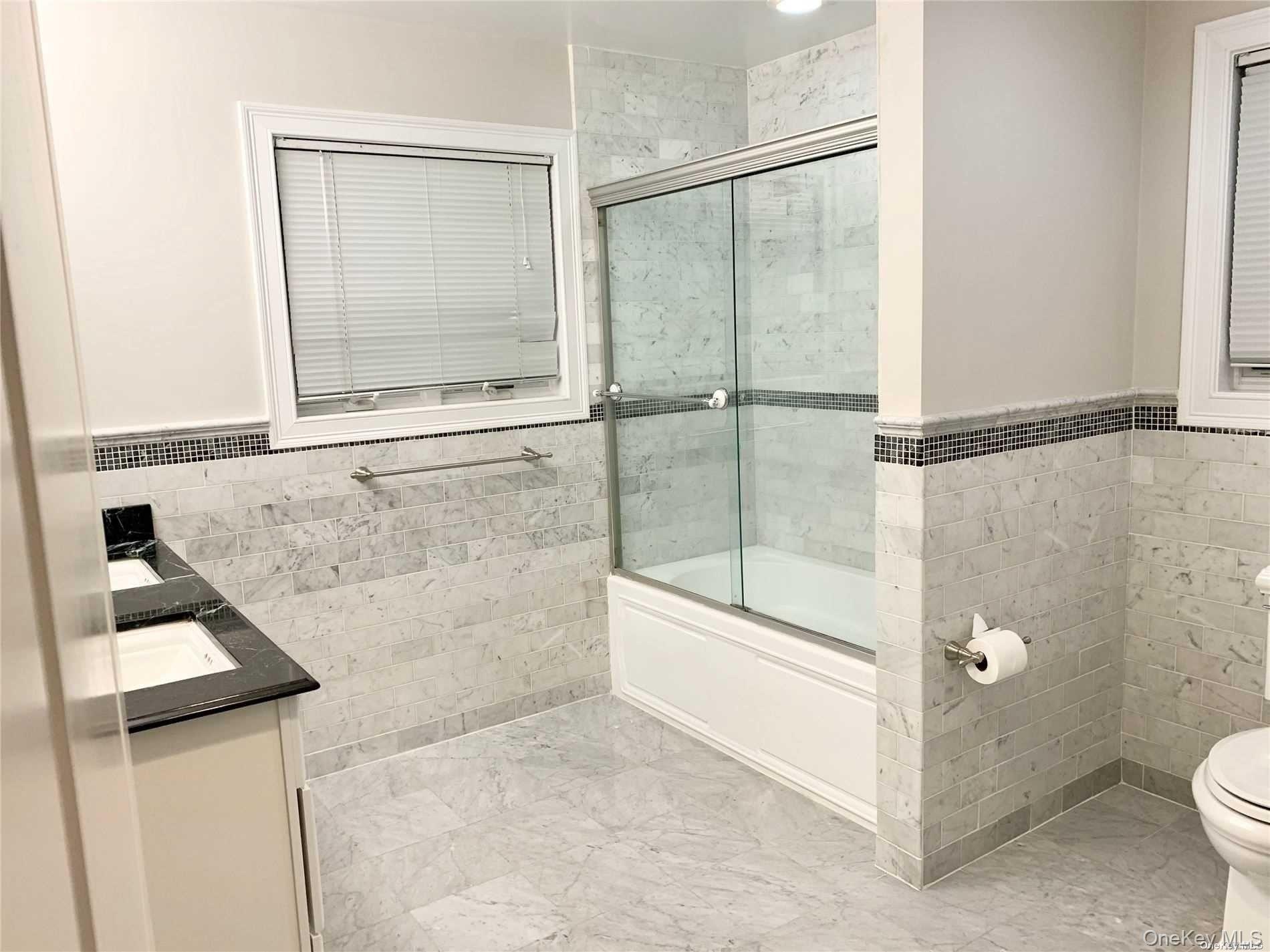 #17 photo, 1 Owen Street, ナッソー郡 Westbury , NY 11590