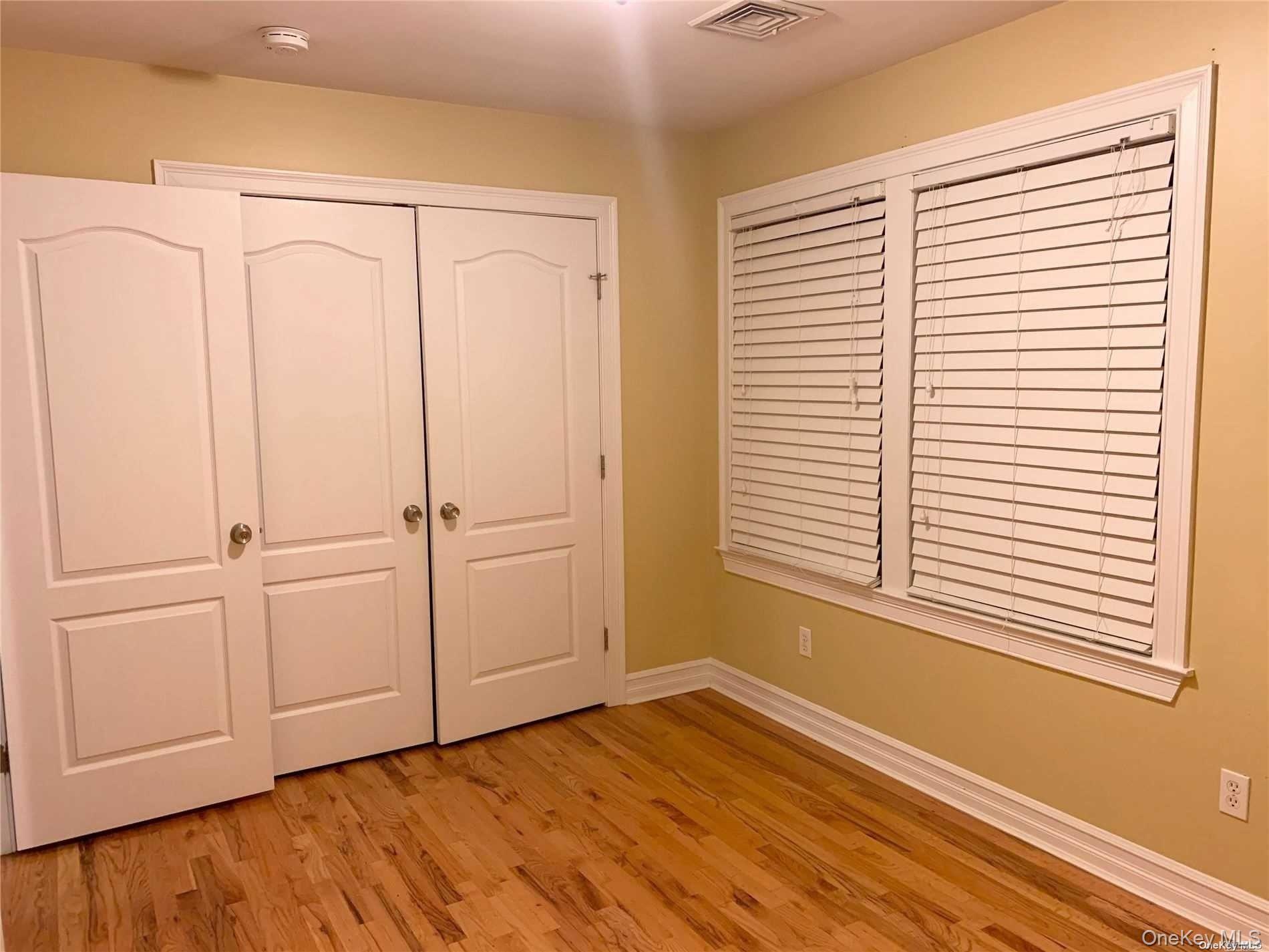 #7 photo, 1 Owen Street, ナッソー郡 Westbury , NY 11590