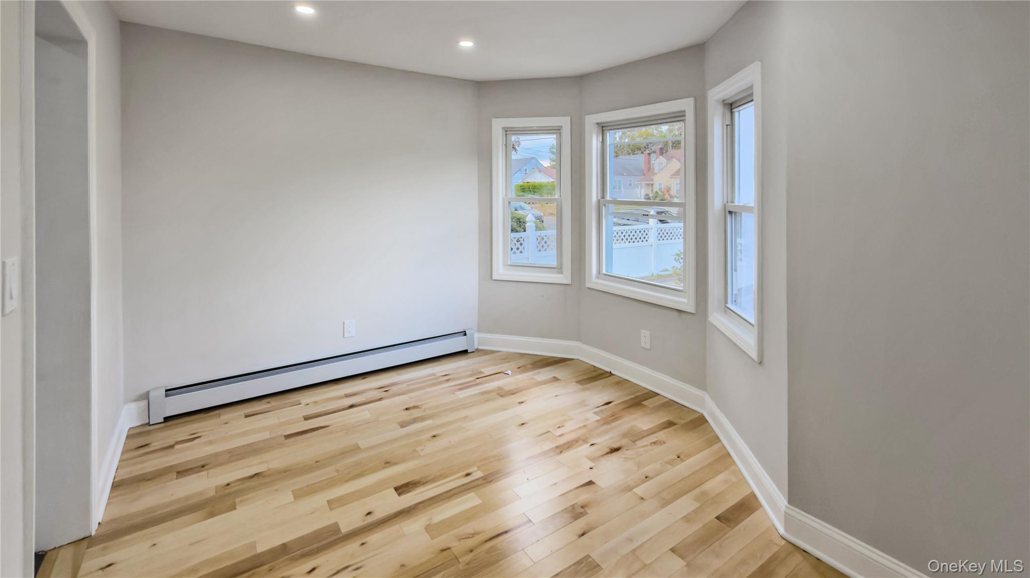 #20 photo, 138 Windsor Parkway, ナッソー郡 Hempstead , NY 11550