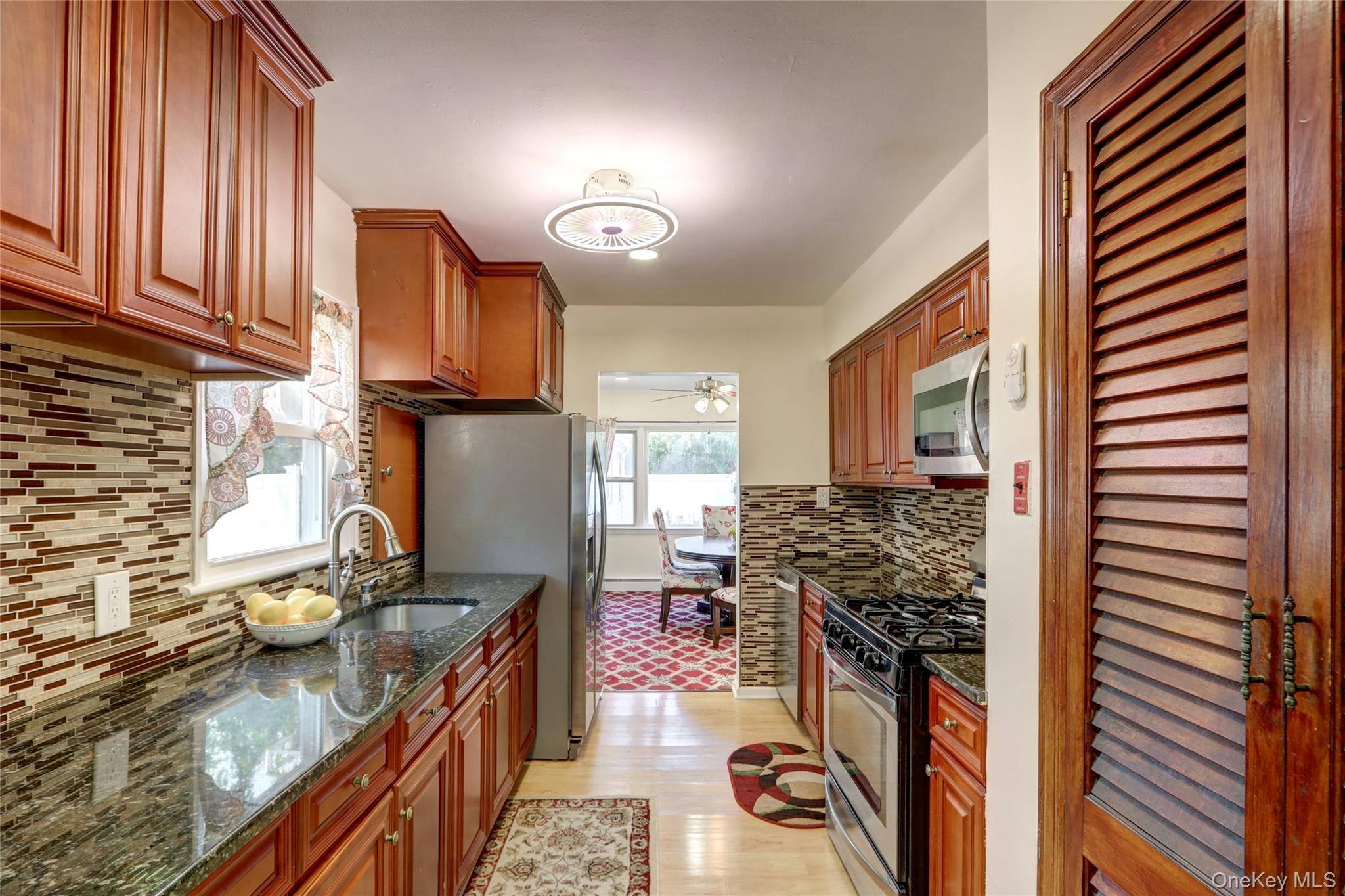 #7 photo, 131 Peninsula Boulevard, Valley Stream , NY 11581