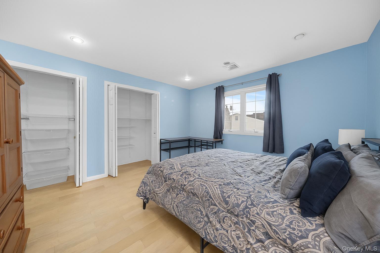 #14 photo, Freeport, Freeport , NY 11520