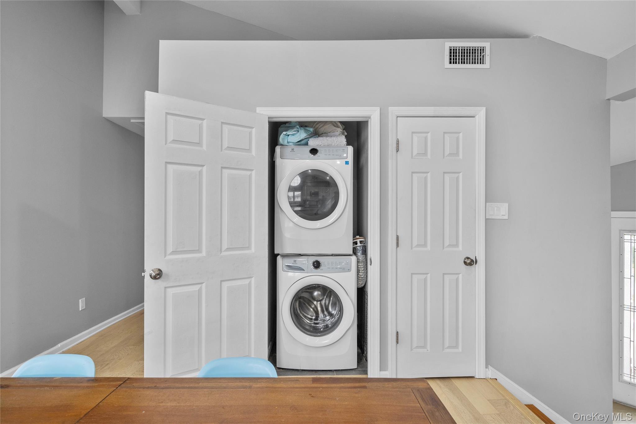 #19 photo, Freeport, Freeport , NY 11520