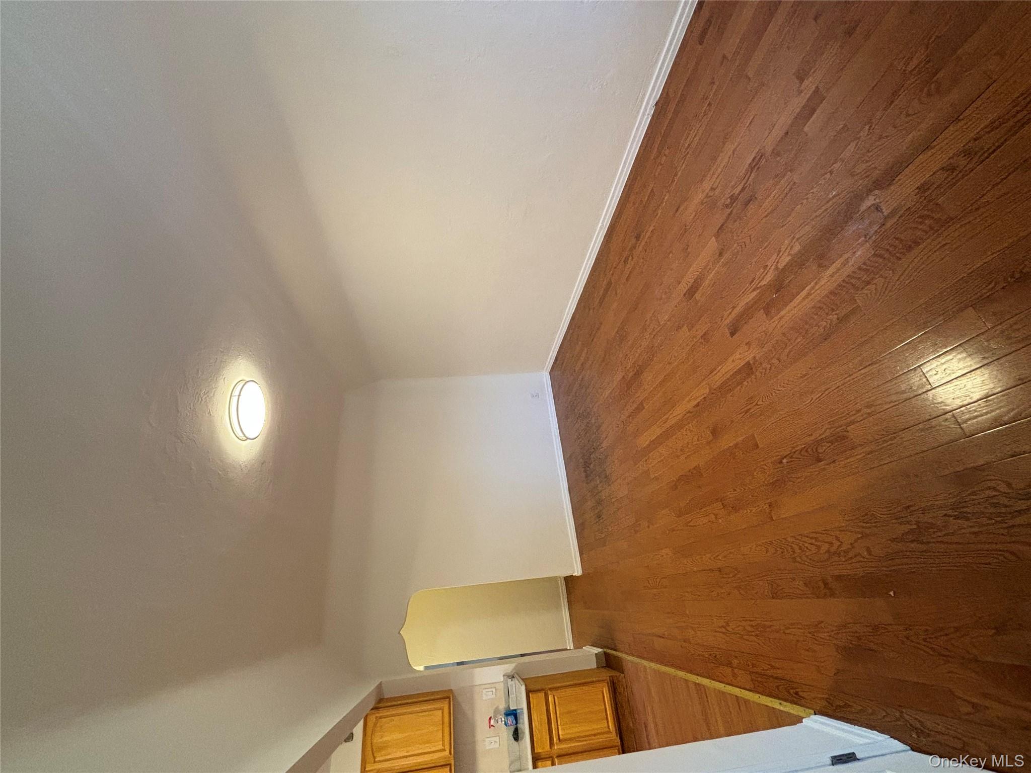 #4 photo, 5119 Ireland Street, クイーンズ区 Elmhurst , NY 11373