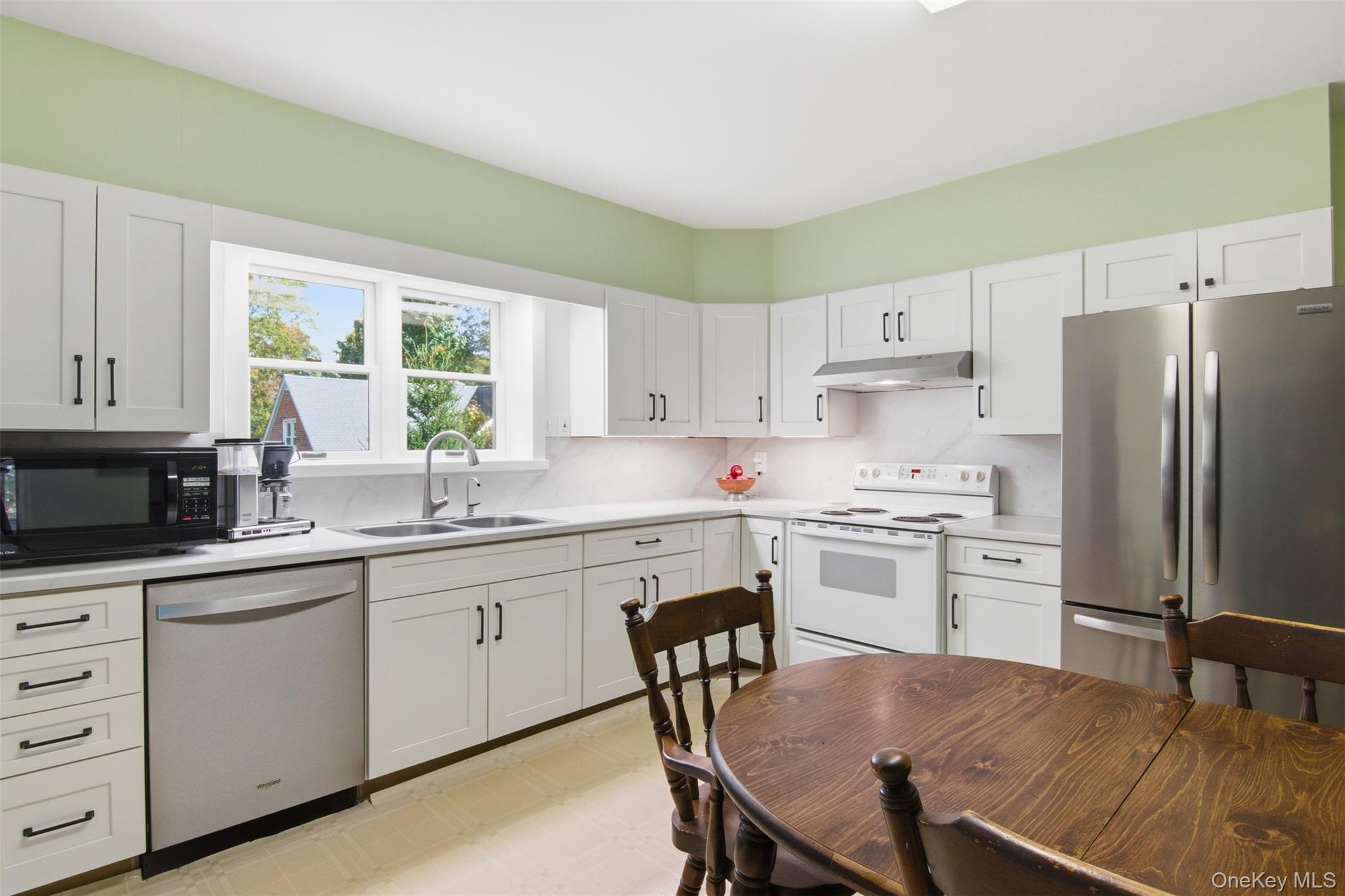 #16 photo, 90 11th Avenue, Huntington Station , NY 11746