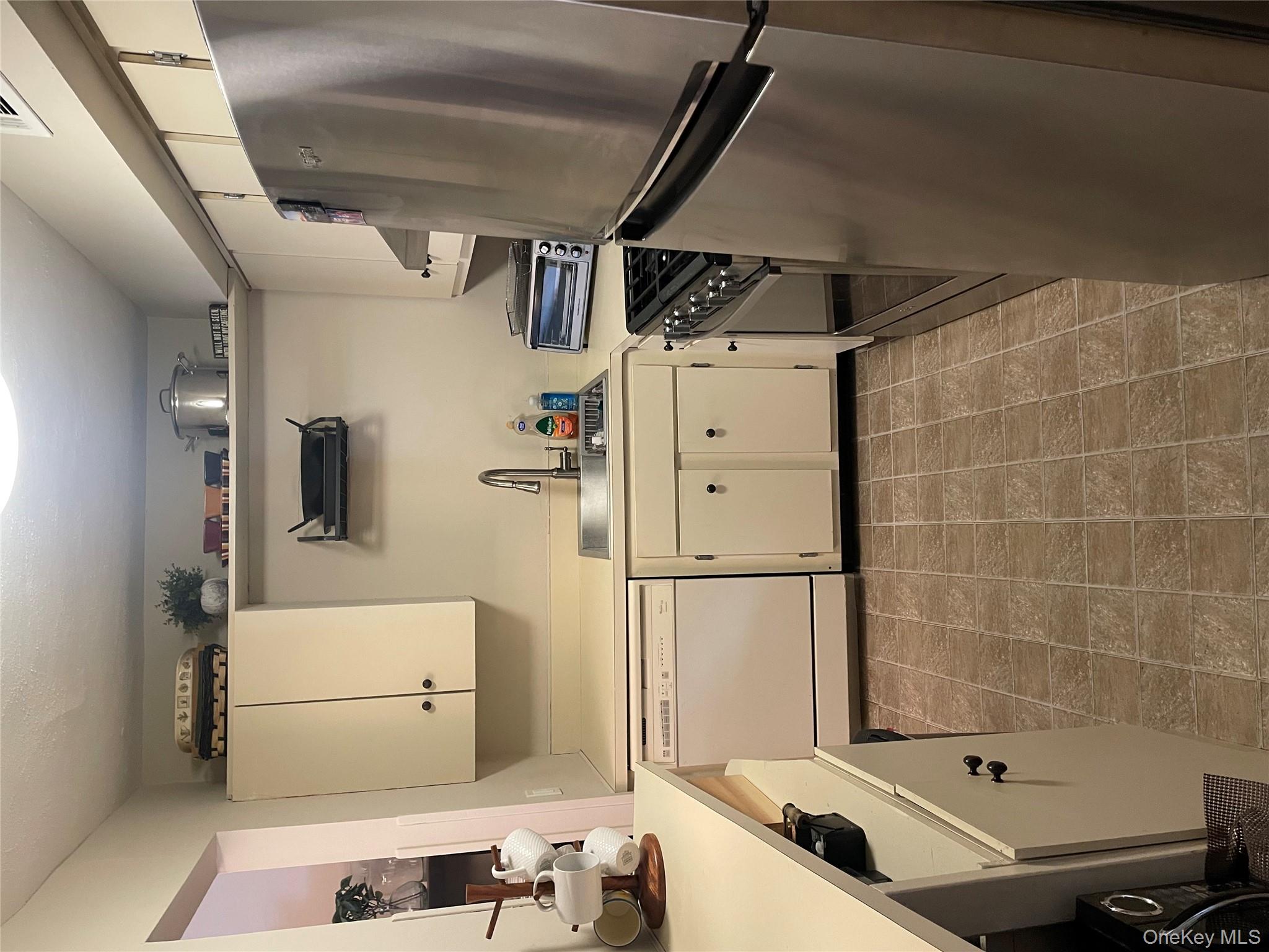 #12 photo, 81 Rocky Point Yaphank Road, サフォーク郡 Rocky Point , NY 11778