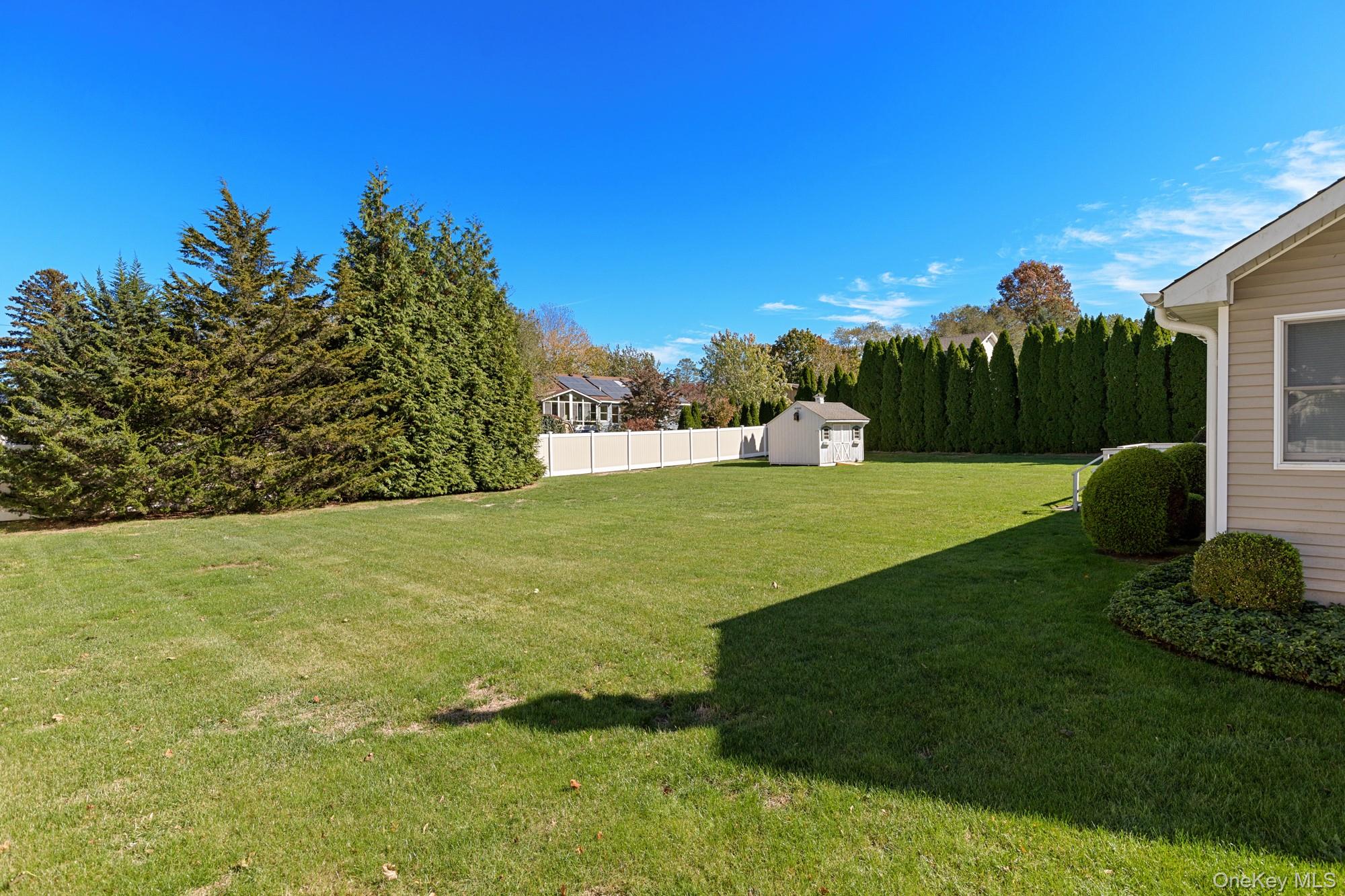 #5 photo, 72 Josica Drive, サフォーク郡 Aquebogue , NY 11901