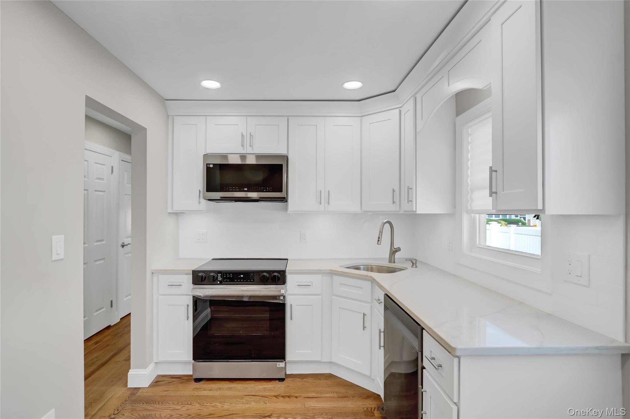 #6 photo, 2 Rose Drive, Massapequa , NY 11758