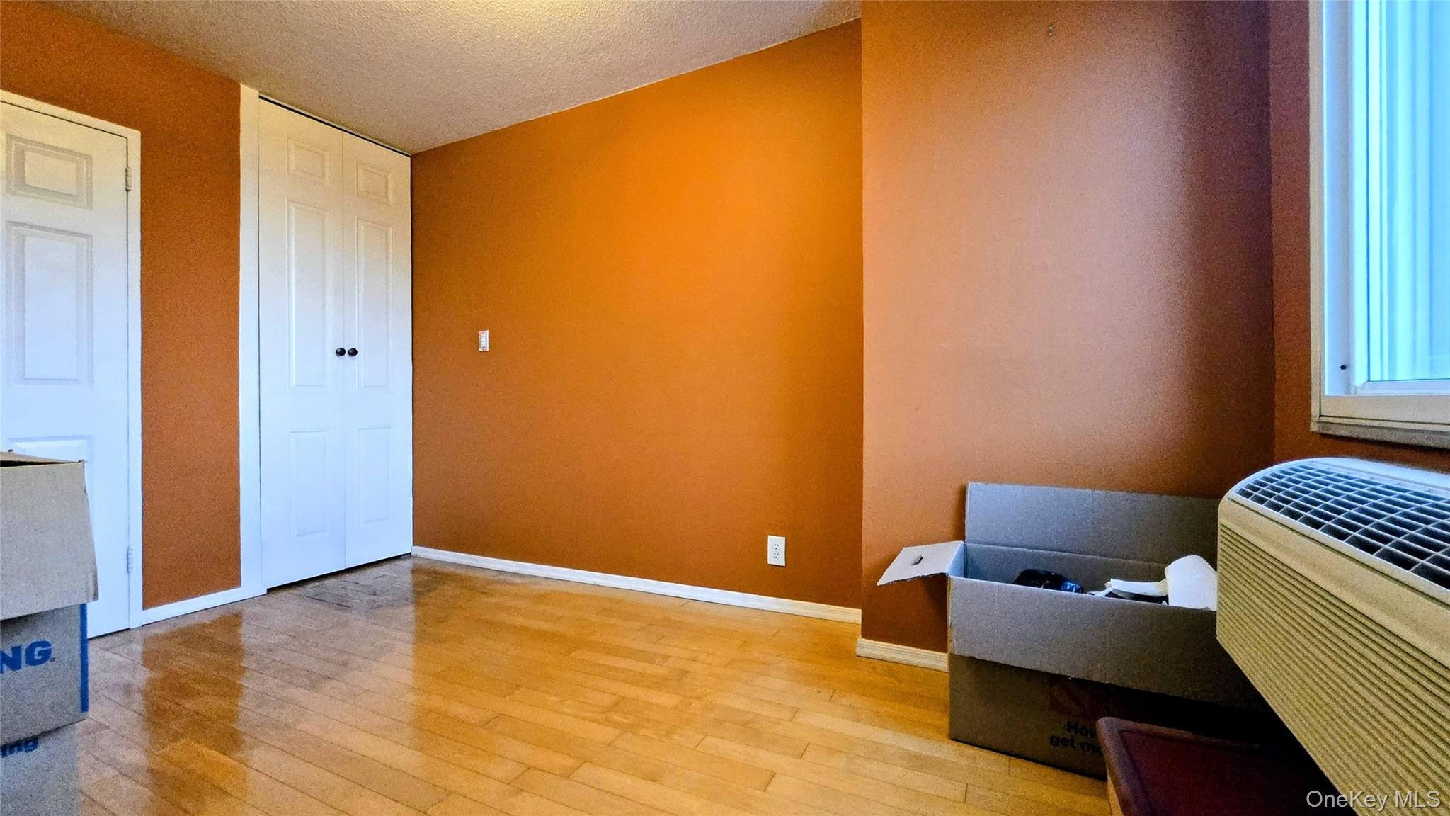 #13 photo, 118-18 Union Tpke, Kew Gardens , NY 11415