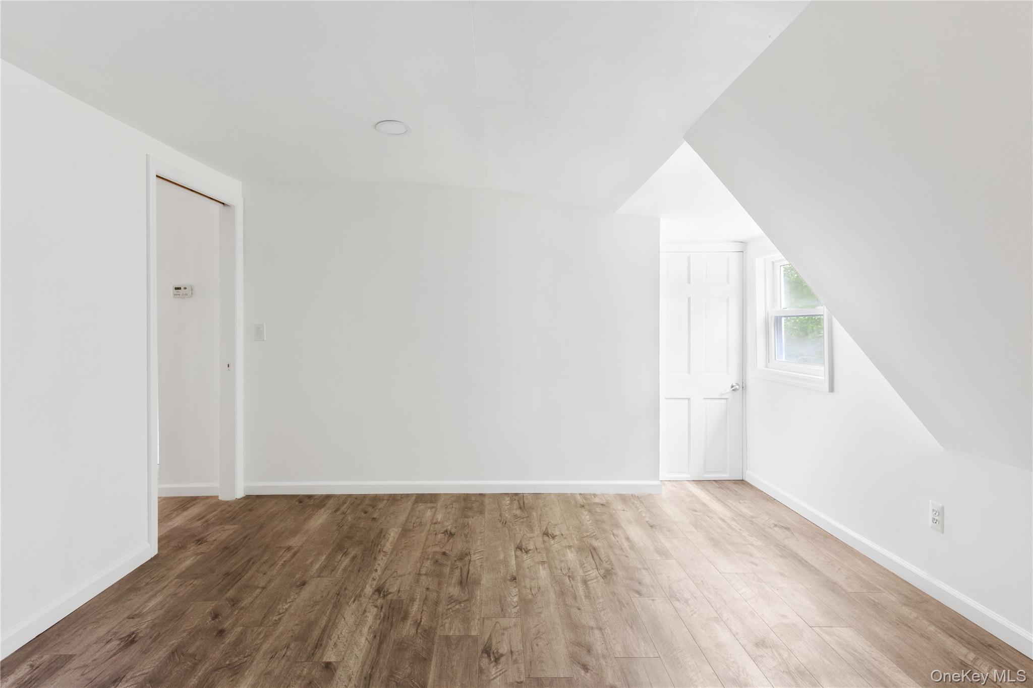 #15 photo, 110 E Bartlett Road, サフォーク郡 Middle Island , NY 11953