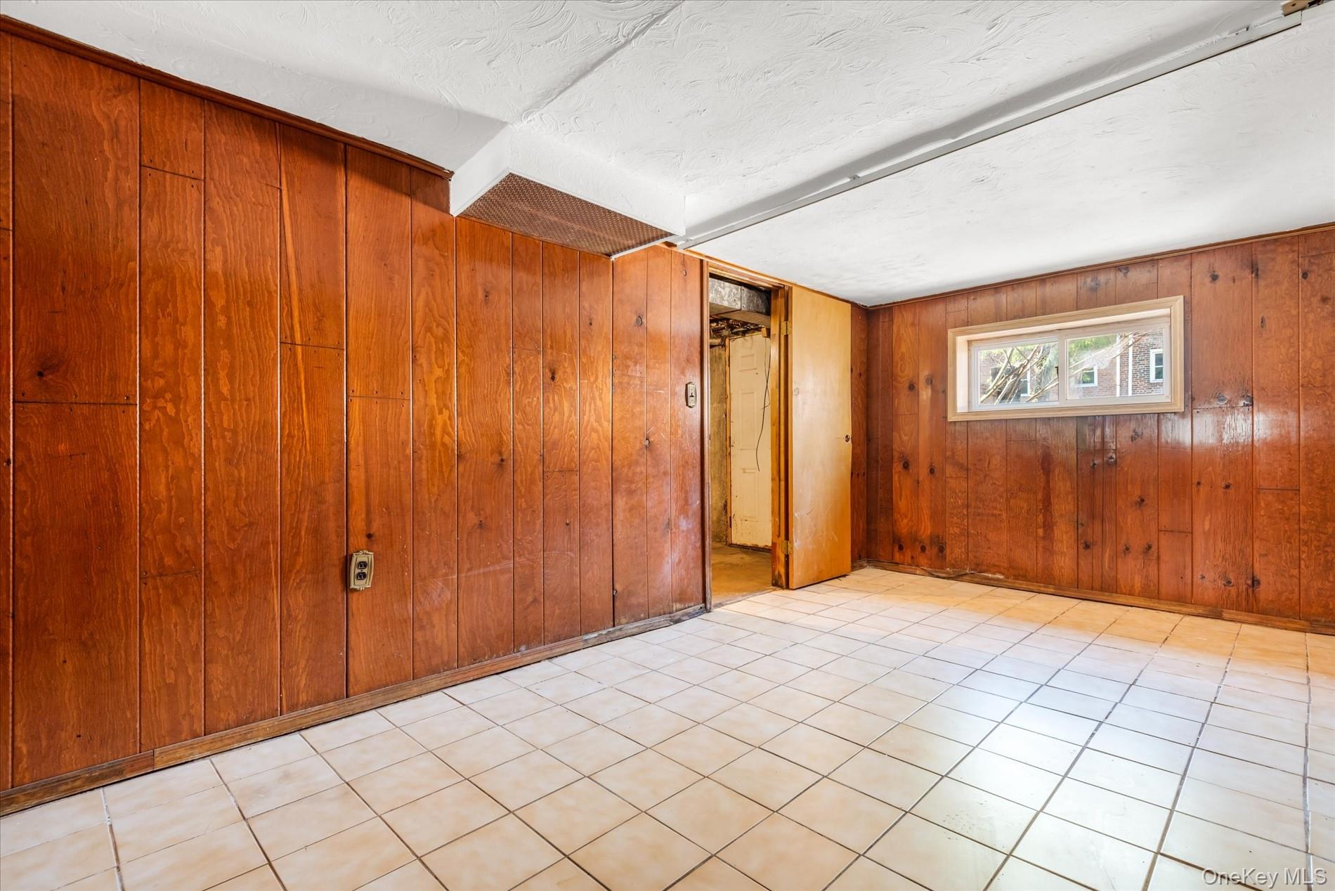 #19 photo, 21610 115th Court, Cambria Heights , NY 11411