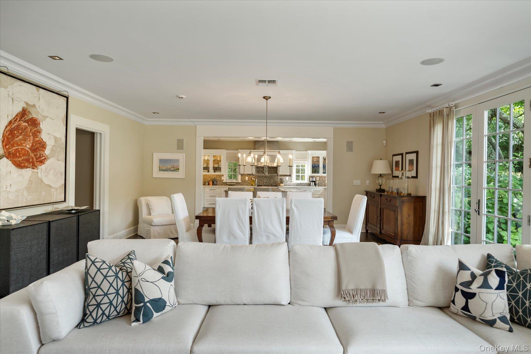 #12 photo, 231 Flying Point Road, Southampton , NY 11968