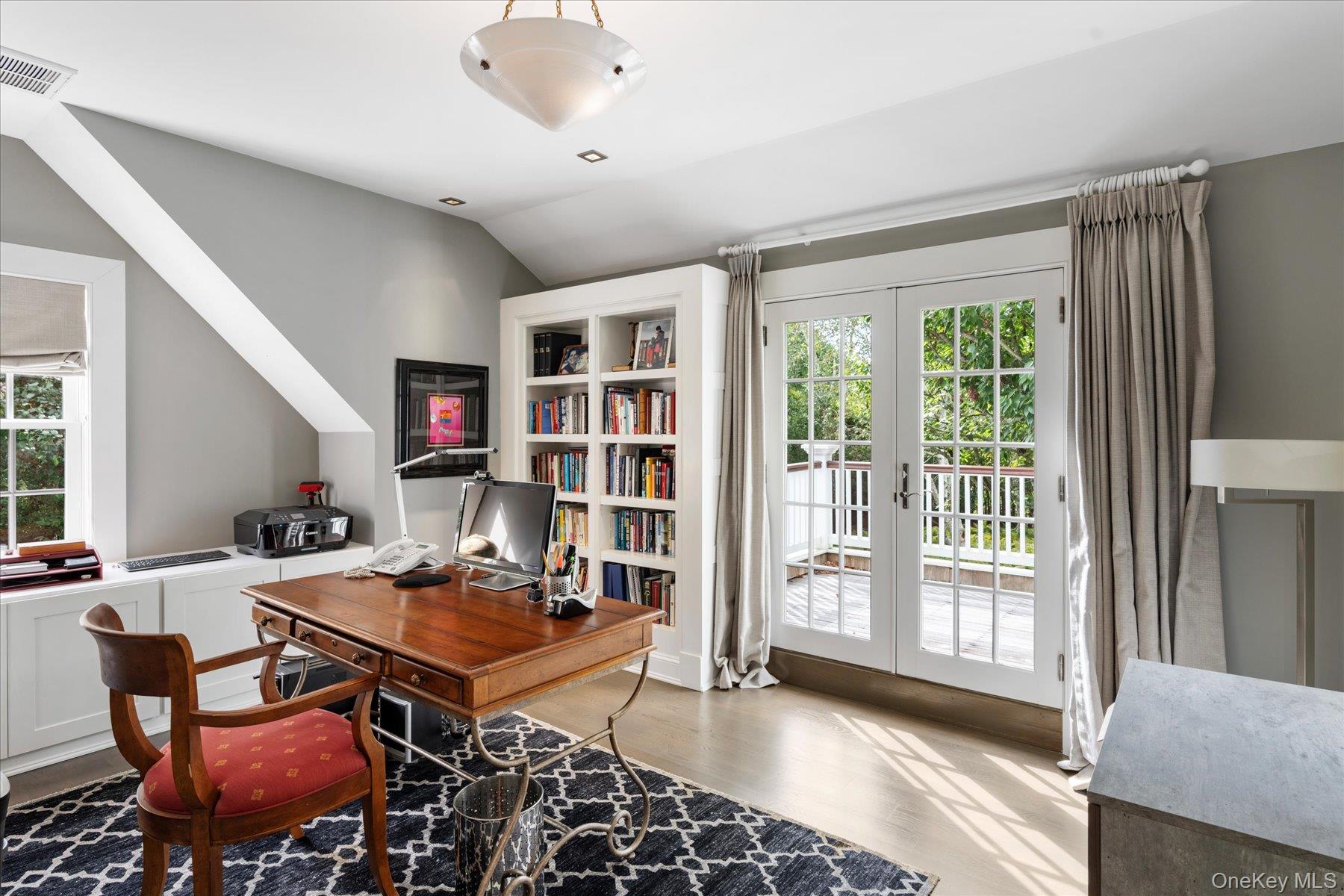 #15 photo, 231 Flying Point Road, Southampton , NY 11968