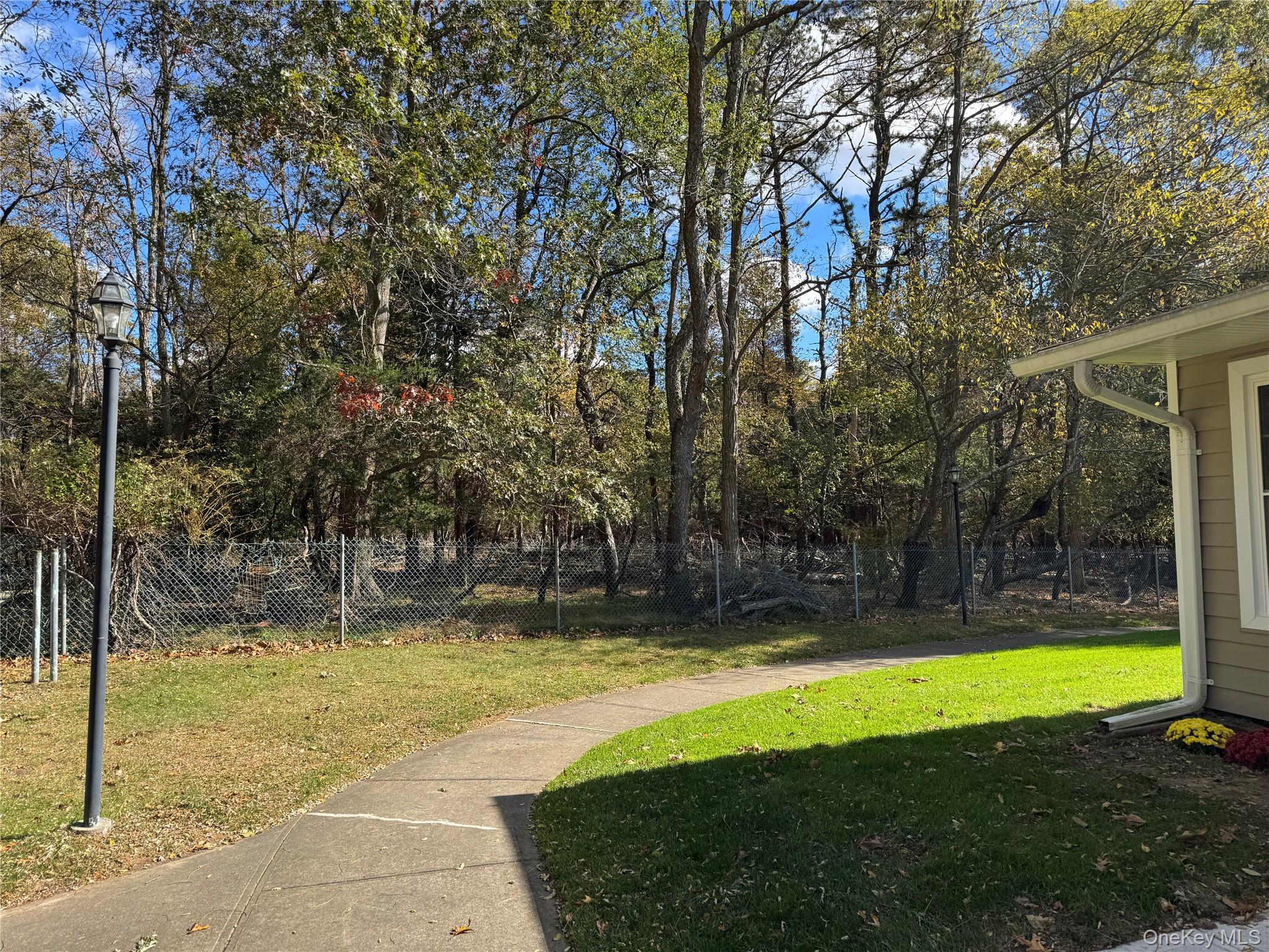 #12 photo, 280 Berwick Court, Ridge , NY 11961