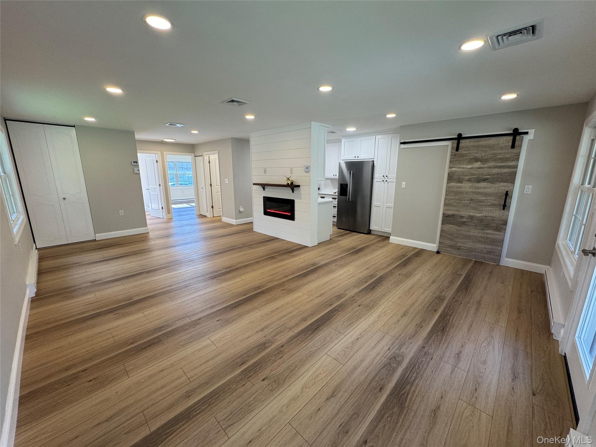 #3 photo, 280 Berwick Court, Ridge , NY 11961