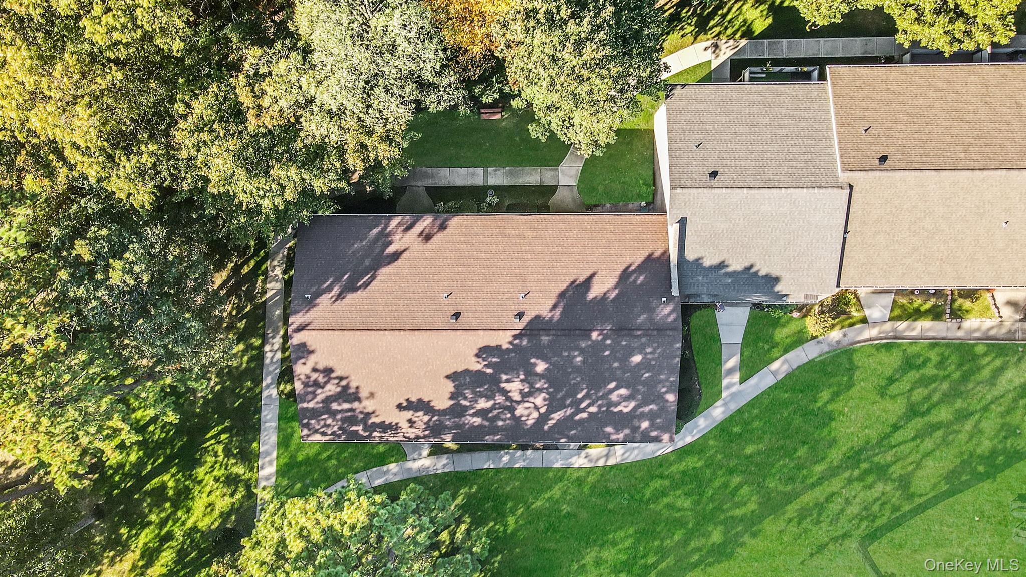 #20 photo, 21 Glen Hollow Drive, Holtsville , NY 11742