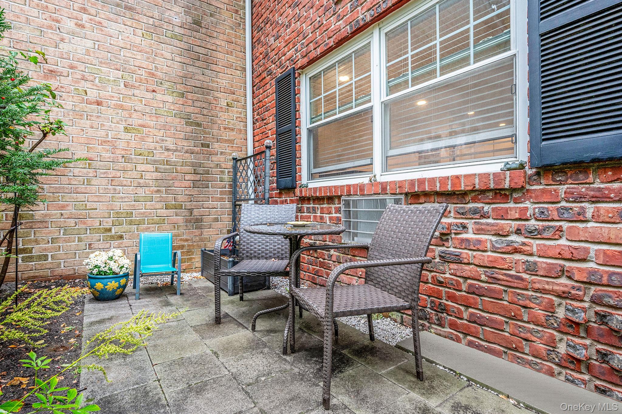 #3 photo, 21 Glen Hollow Drive, Holtsville , NY 11742