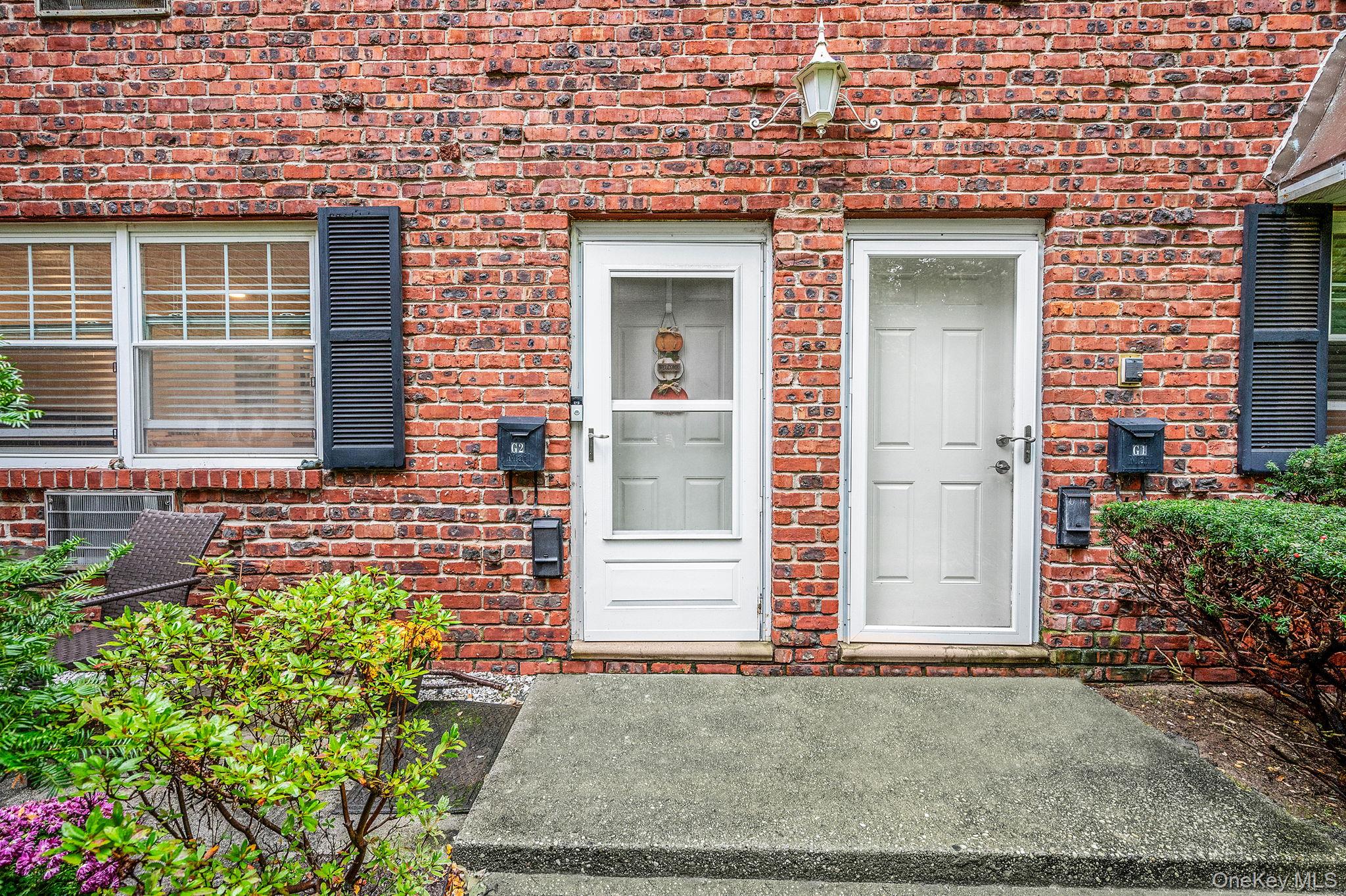 #4 photo, 21 Glen Hollow Drive, Holtsville , NY 11742