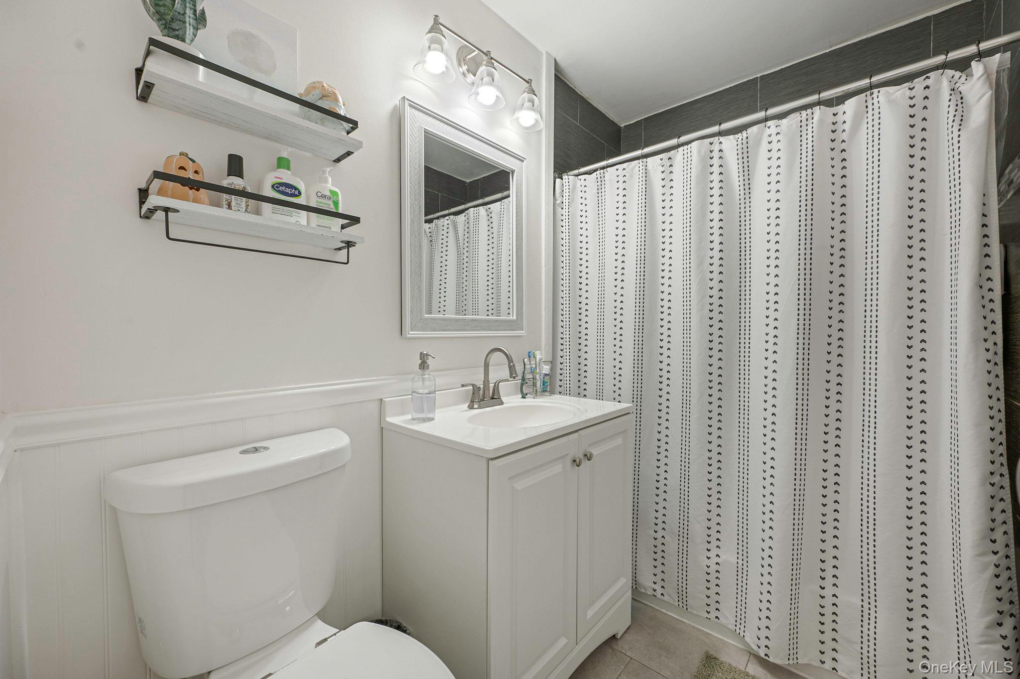 #9 photo, 21 Glen Hollow Drive, Holtsville , NY 11742