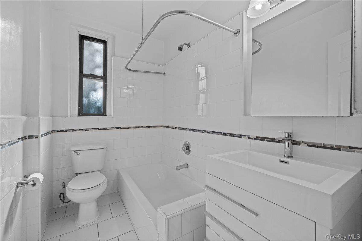 #8 photo, 3015 Riverdale Avenue, Bronx , NY 10463