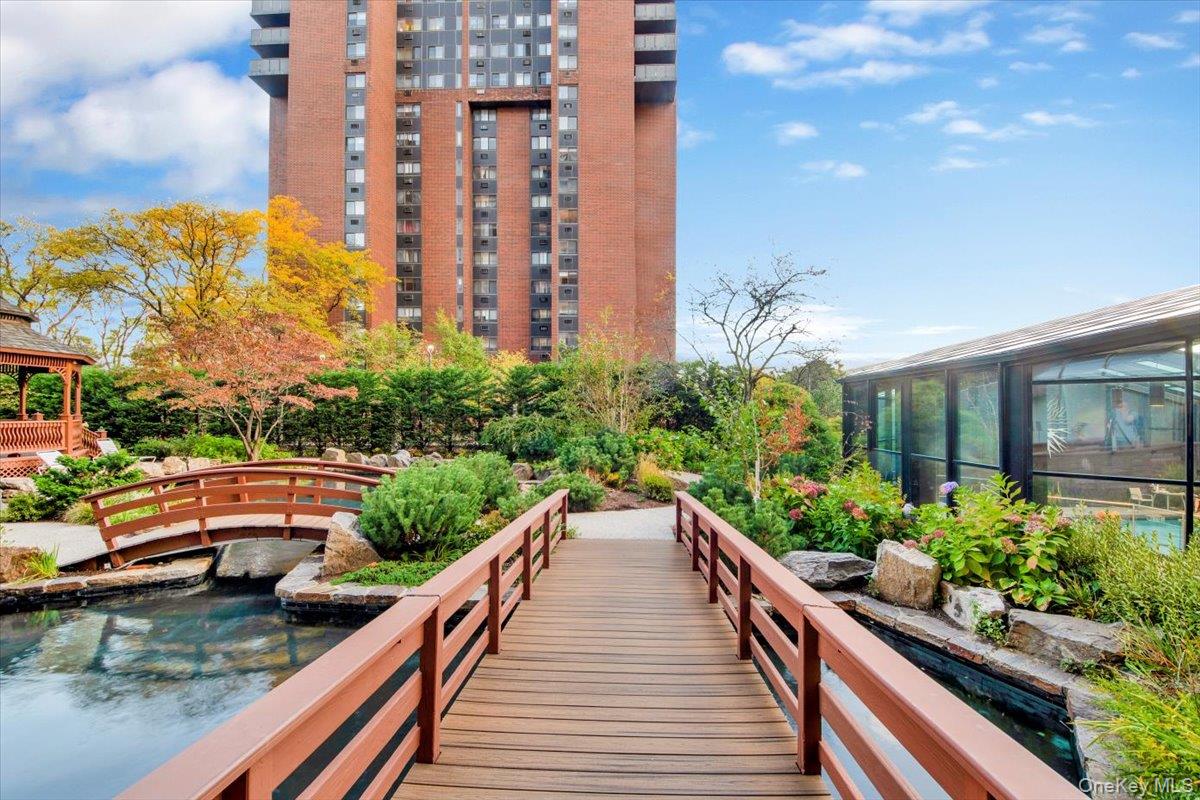 #1 photo, 4 Martine Avenue, White Plains , NY 10606