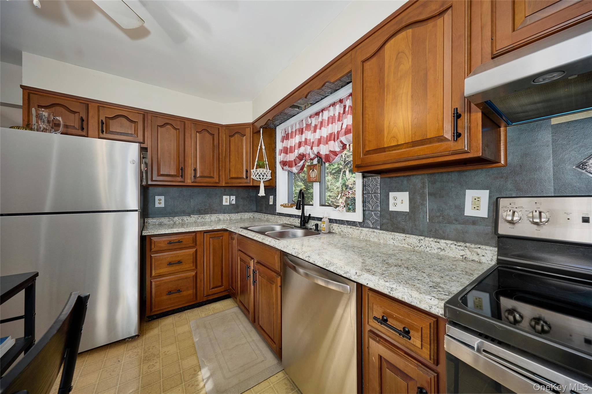 #9 photo, 39 Alda Drive, Poughkeepsie , NY 12603