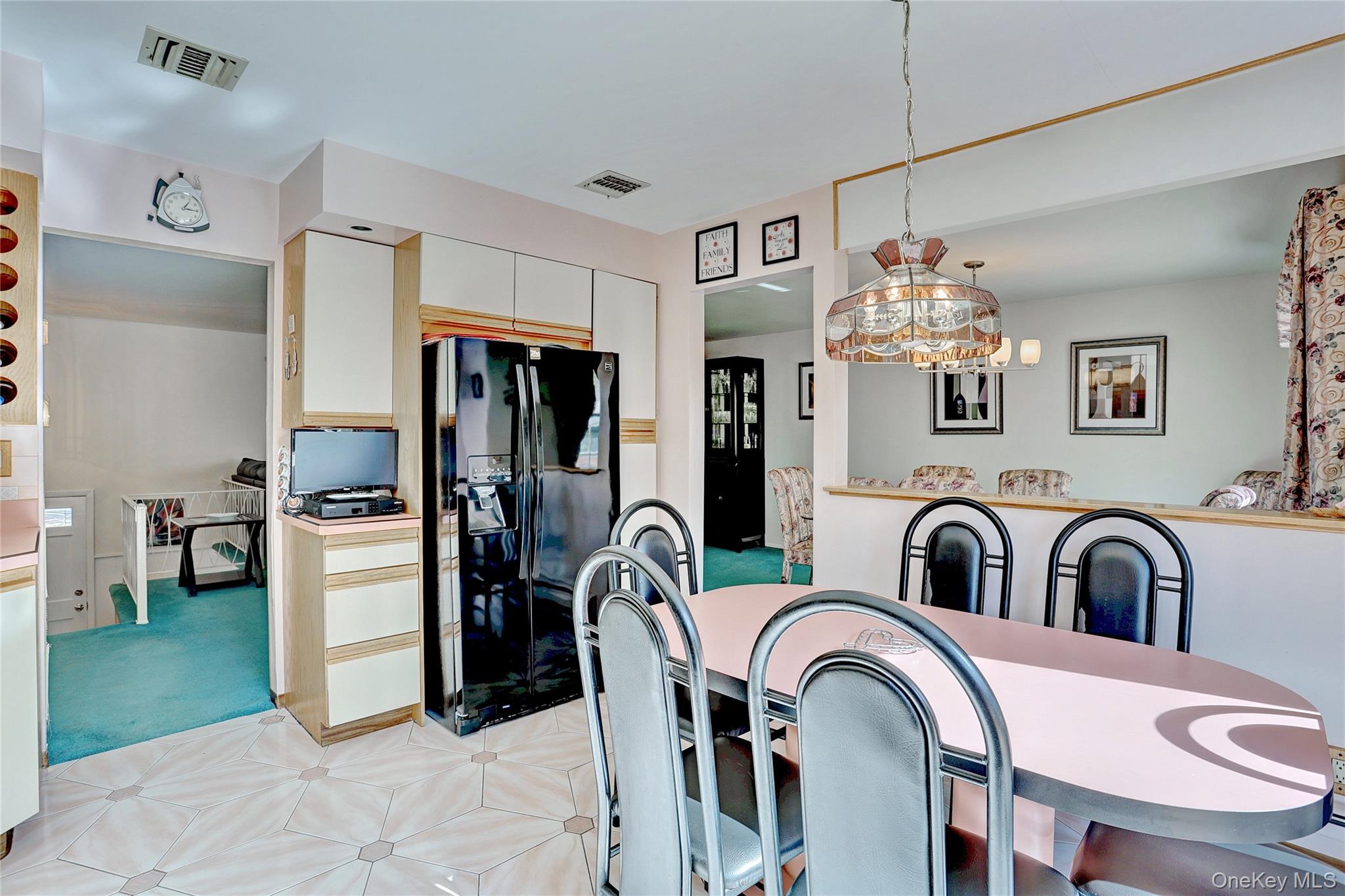 #12 photo, 9 S Amundsen Lane, Airmont , NY 10901