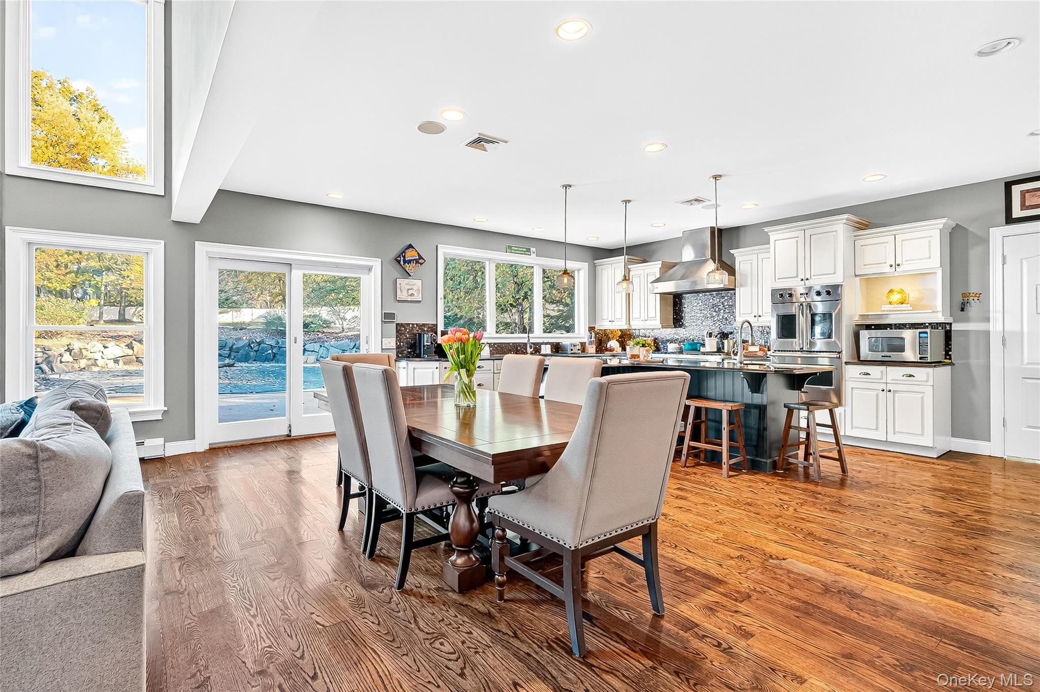 #17 photo, 775 Western Highway, Blauvelt , NY 10913