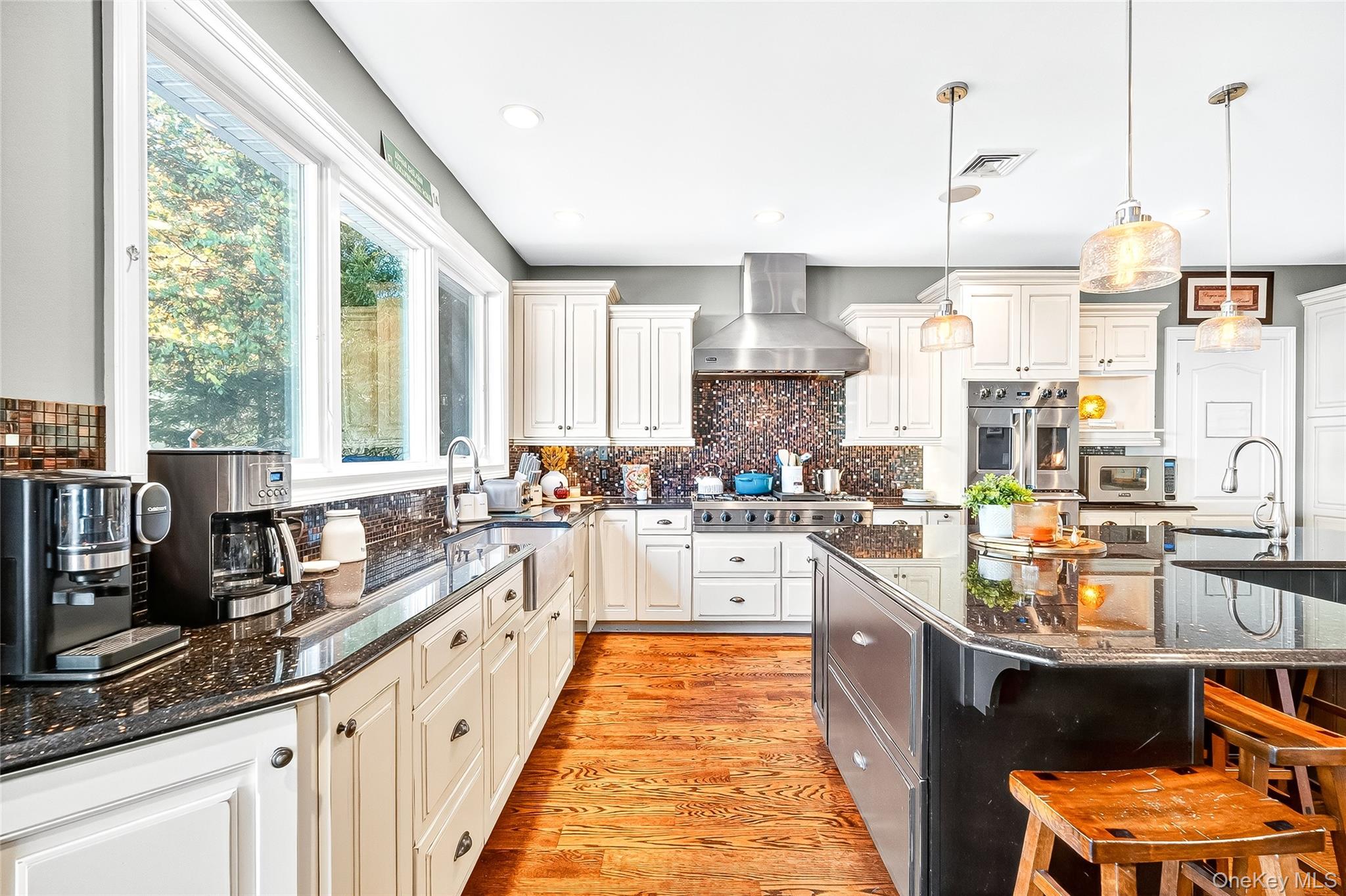 #18 photo, 775 Western Highway, Blauvelt , NY 10913