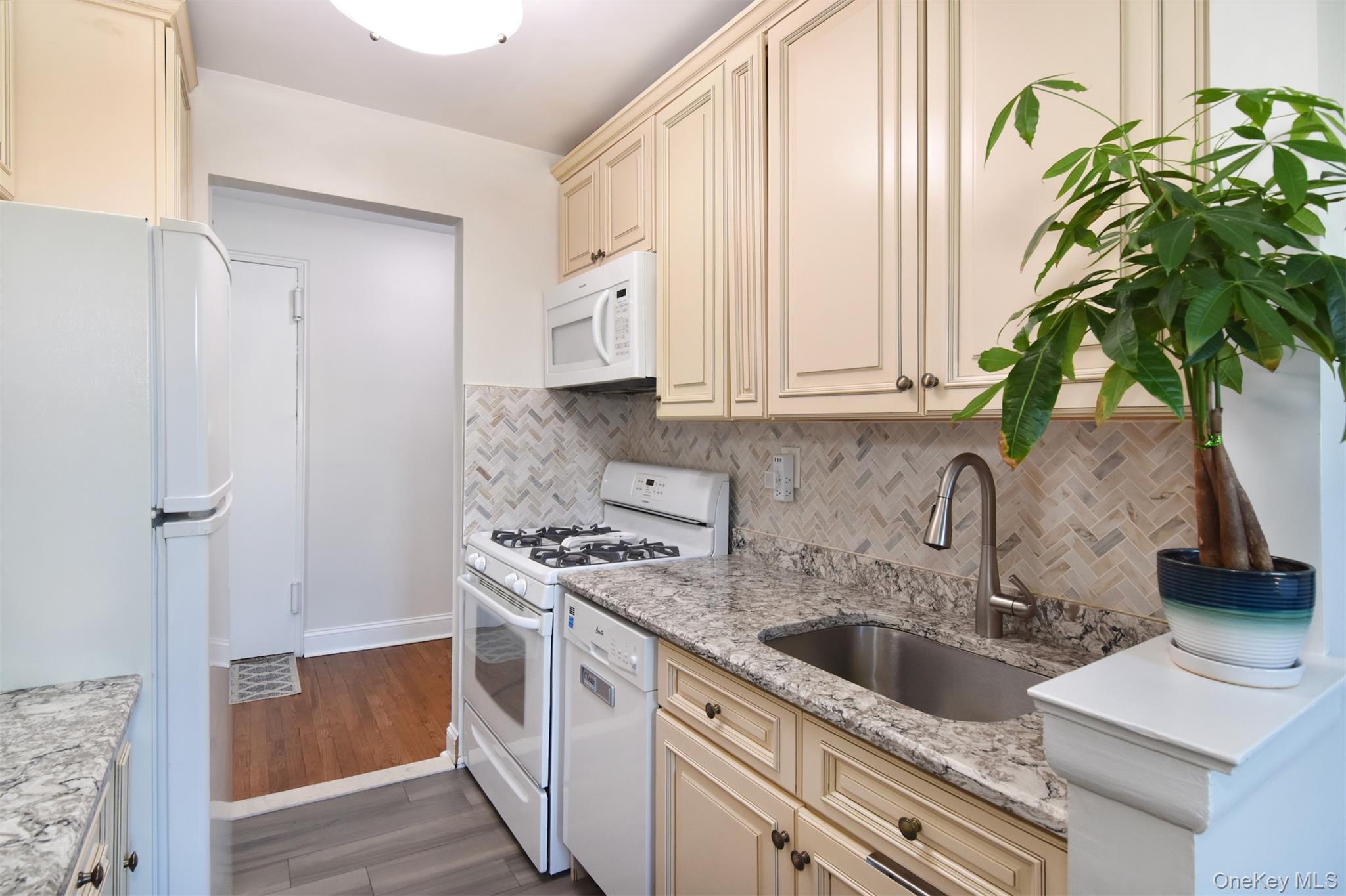 #8 photo, 2 Bronxville Road, ブロンクス区 Bronxville , NY 10708