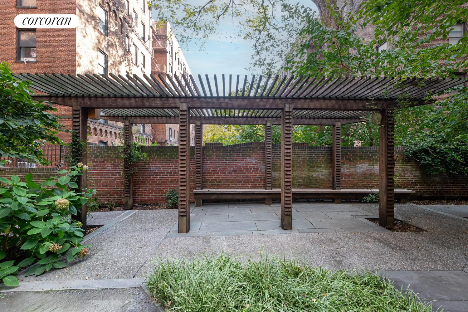 #15 photo, 83-10 35TH Avenue, クイーンズ区 Jackson Heights , NY 11373