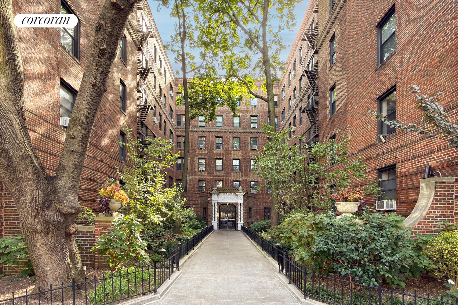 #19 photo, 83-10 35TH Avenue, クイーンズ区 Jackson Heights , NY 11373