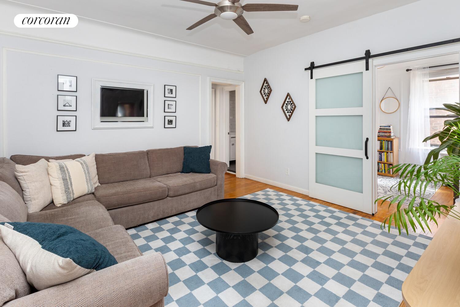 #5 photo, 83-10 35TH Avenue, クイーンズ区 Jackson Heights , NY 11373