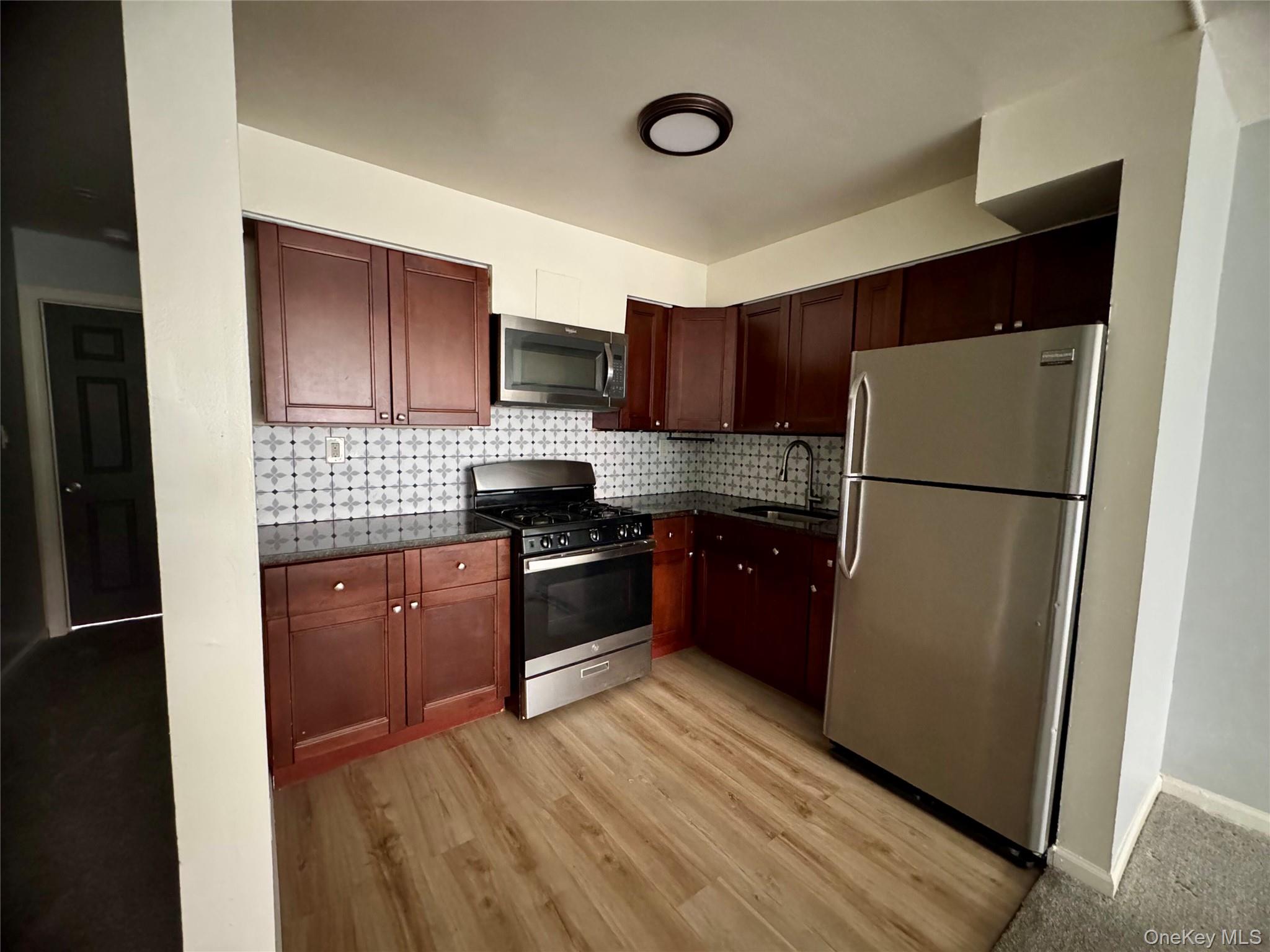 #11 photo, 147-47A 231 Street, Springfield Gardens , NY 11413