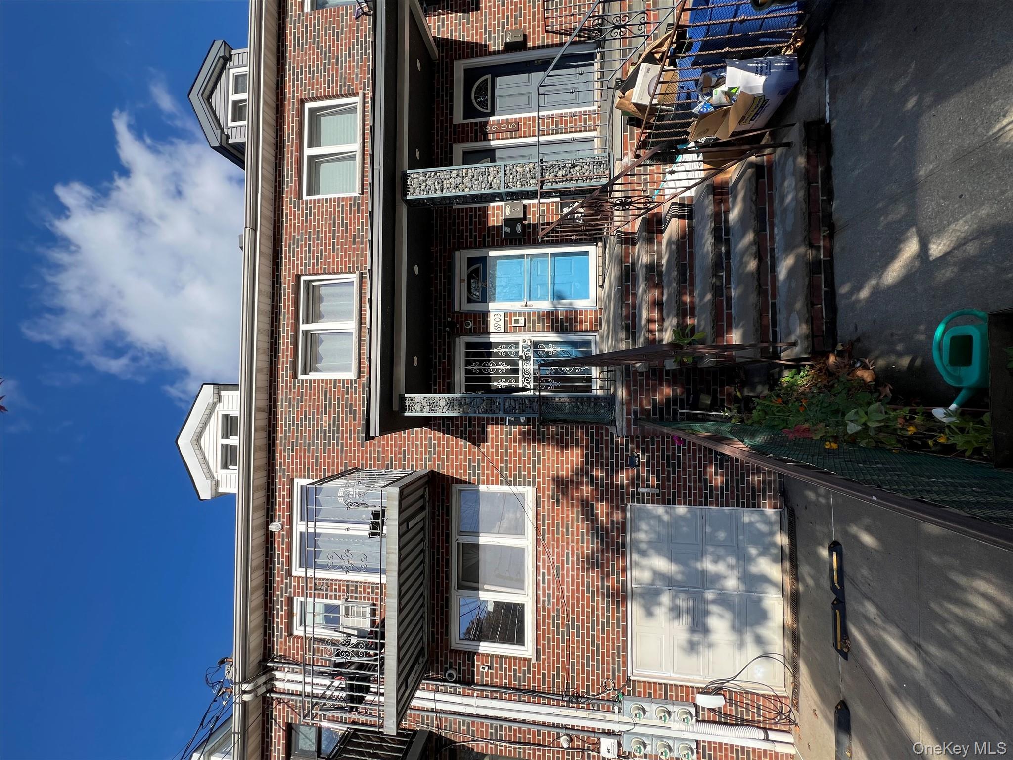 #1 photo, 6903 Juniper Boulevard, クイーンズ区 Middle Village , NY 11379