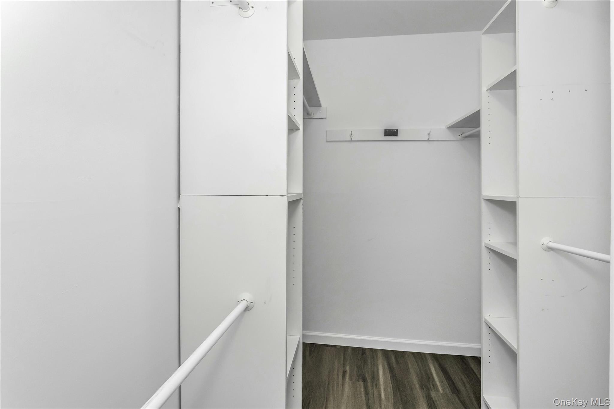 #12 photo, 93 Palo Alto Drive, Plainview , NY 11803